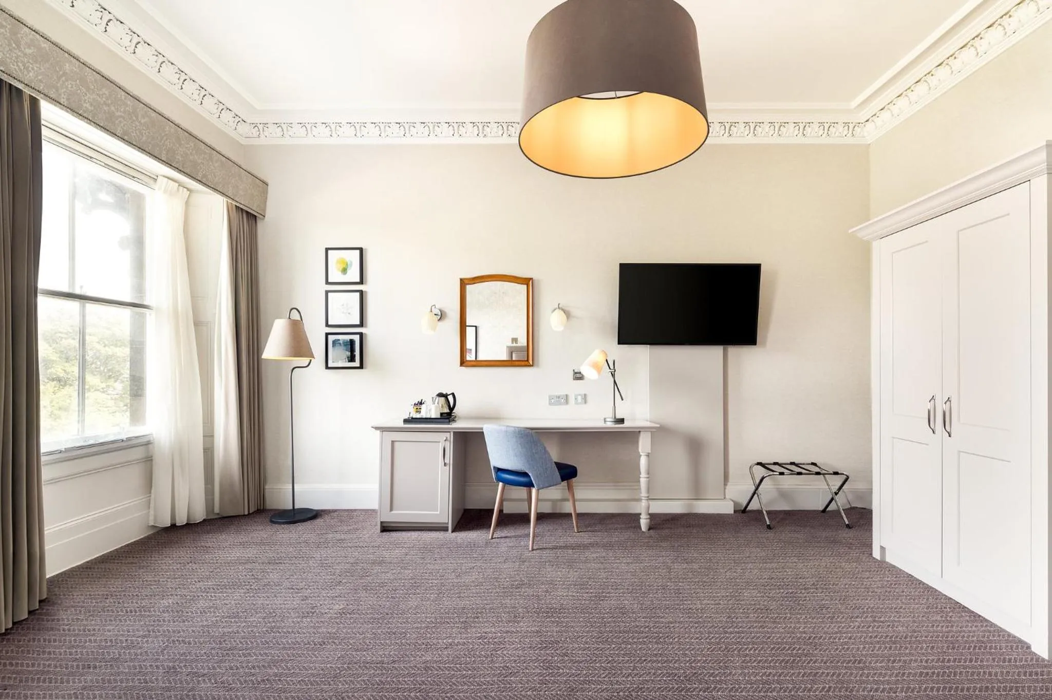 Photo of the whole room in voco Edinburgh - Royal Terrace, an IHG Hotel