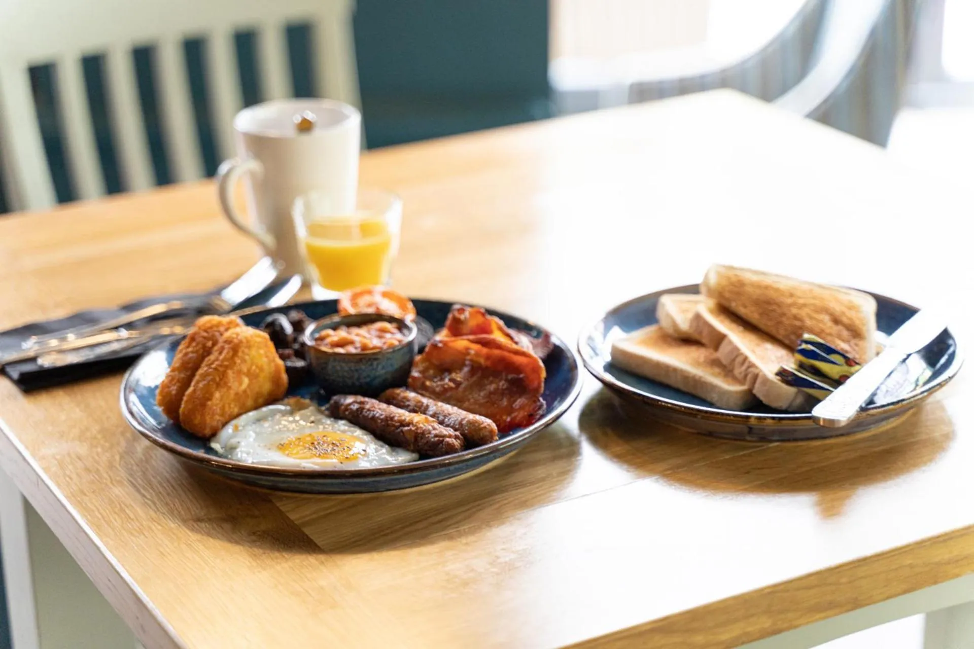 Breakfast in Hollin House Hotel