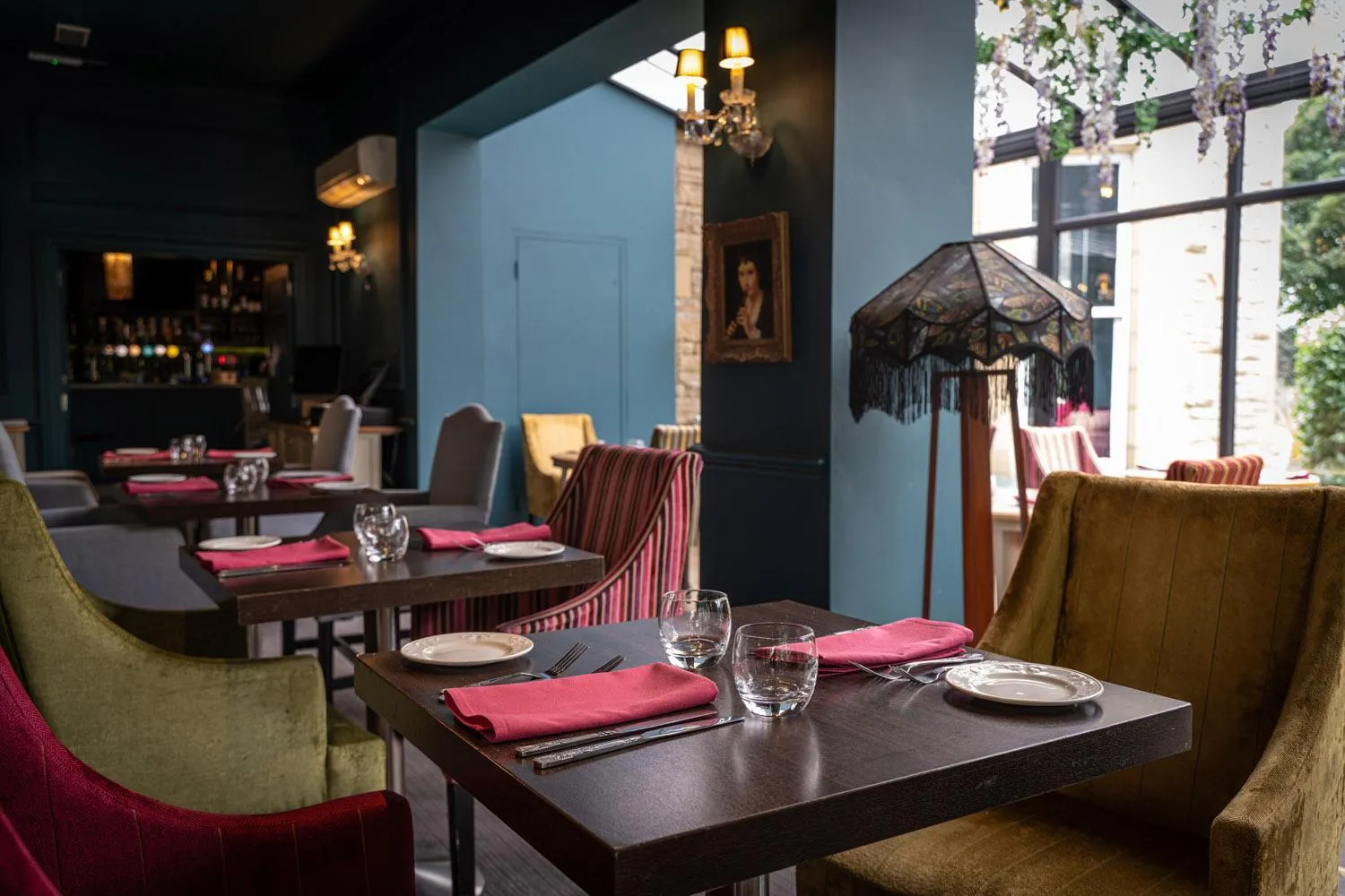 Restaurant/places to eat in Hollin House Hotel