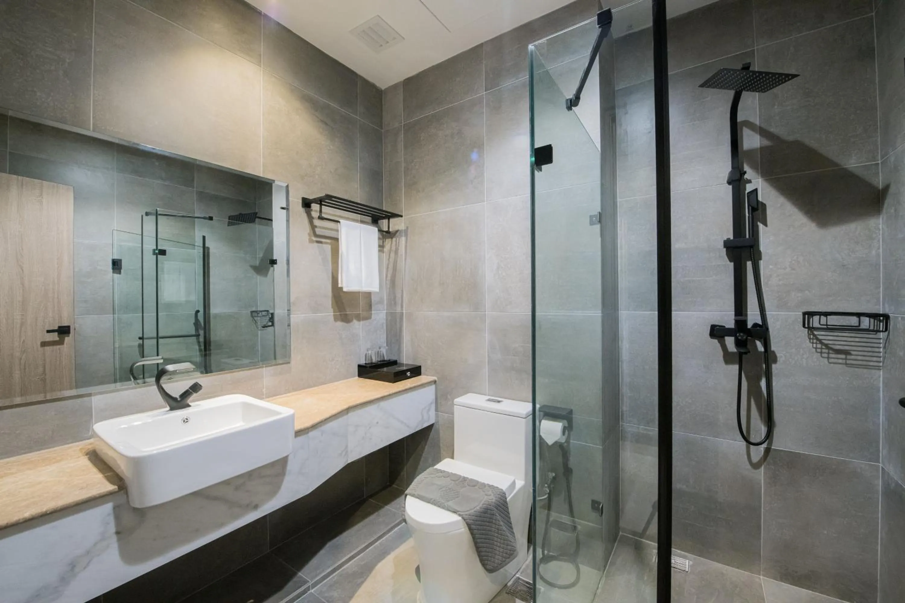 Shower in Grand InHotel Kota Kinabalu