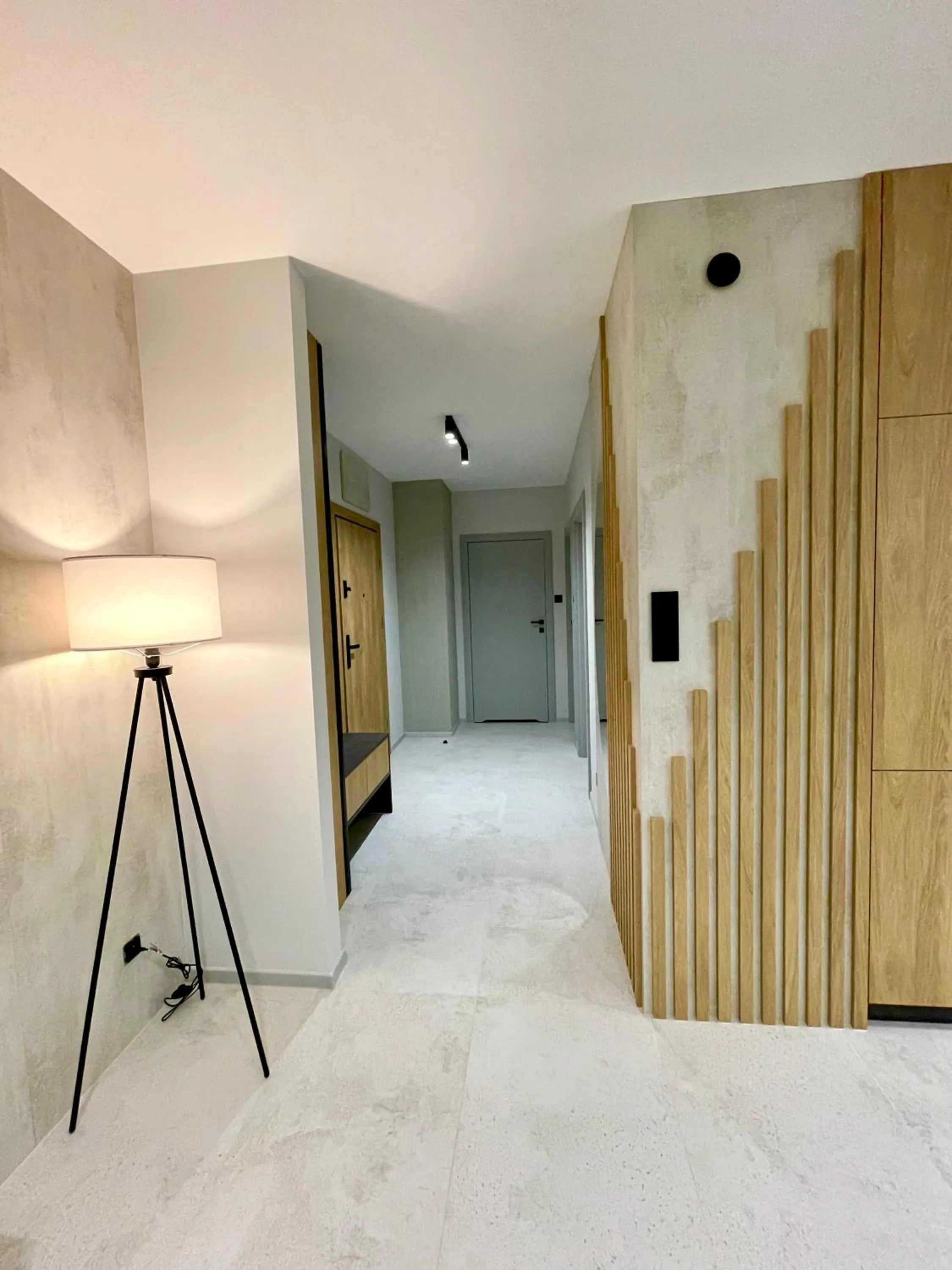 wardrobe in Apartament Bajeczny nad jeziorem Drwęckiem ROYAL APARTS OSTRÓDA