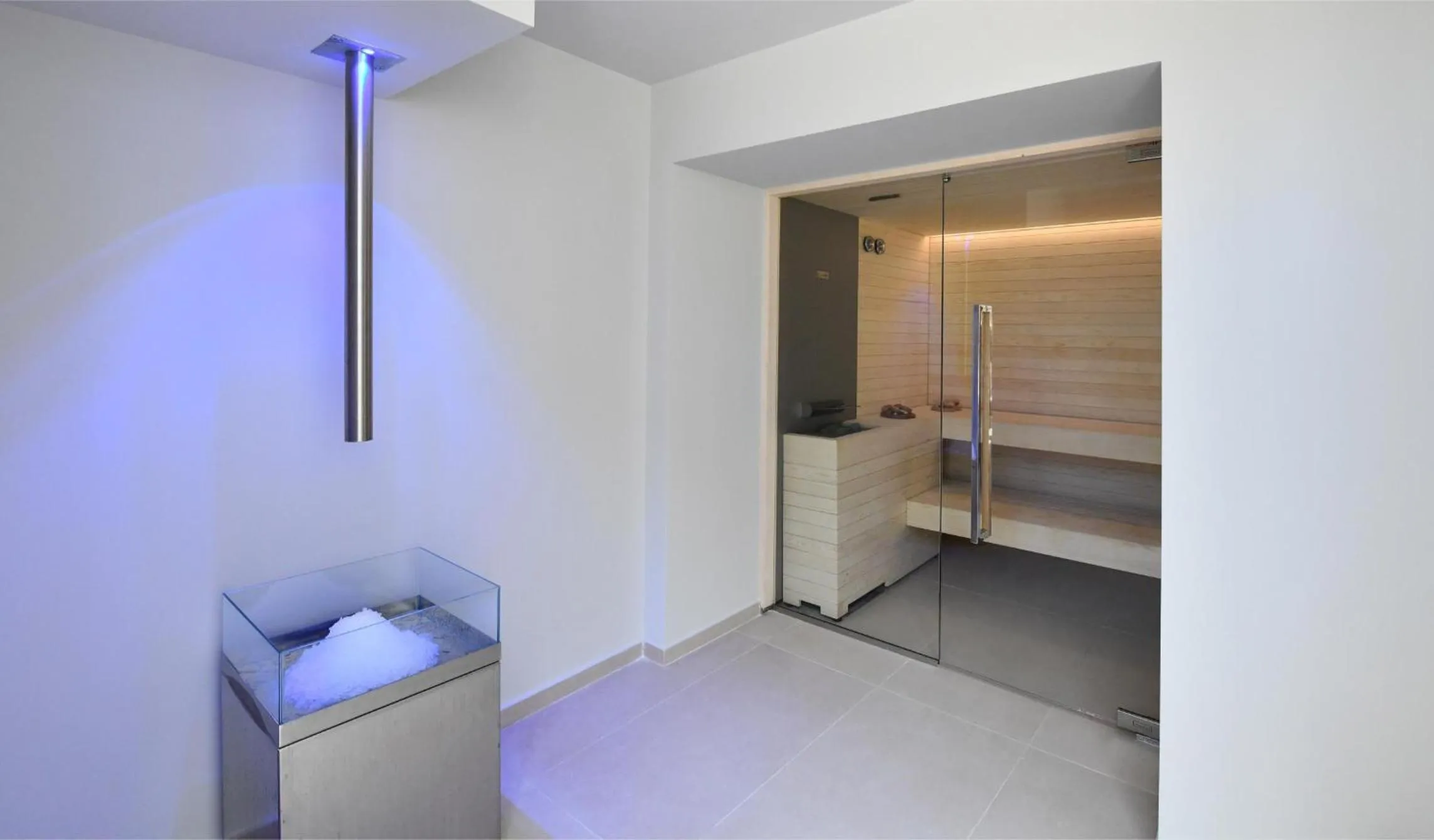 Sauna, Bed in Royal Pearl Island Chios Hotel and Spa