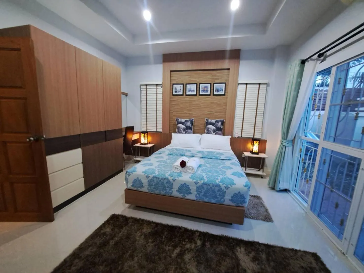 Bed in Jacuzzi Pool Villa