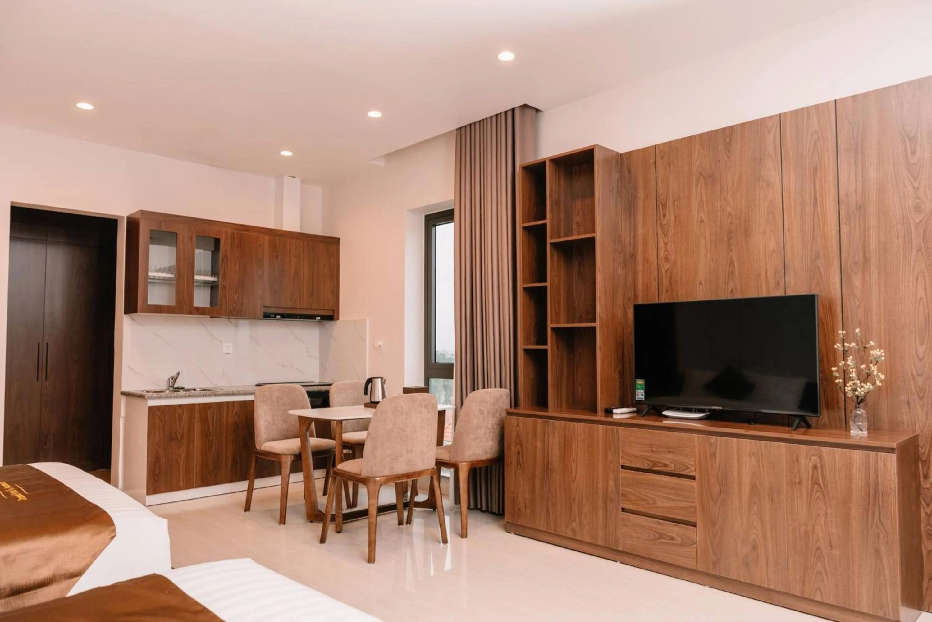 Photo of the whole room in Diamond Hotel