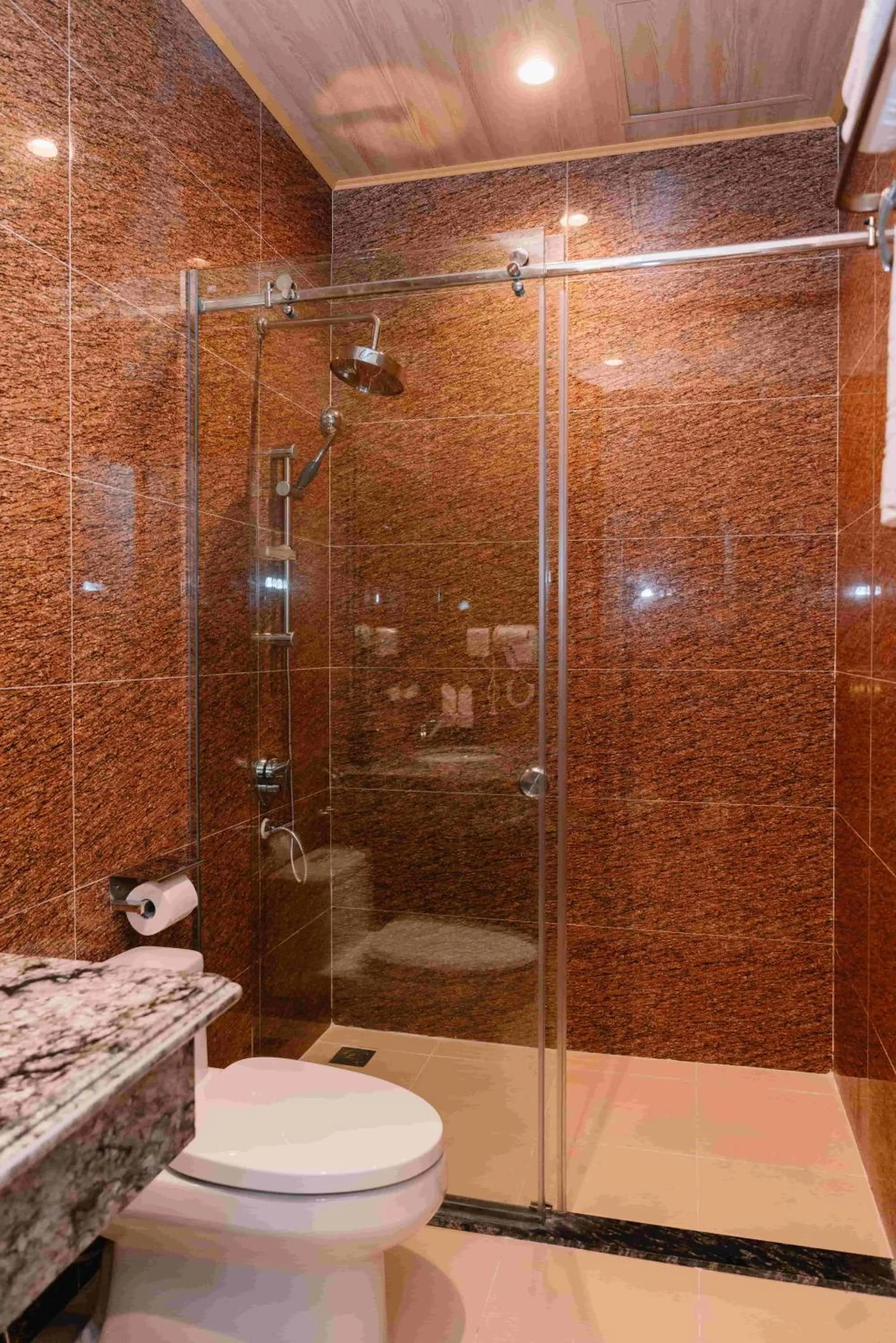 Bedroom in Diamond Hotel