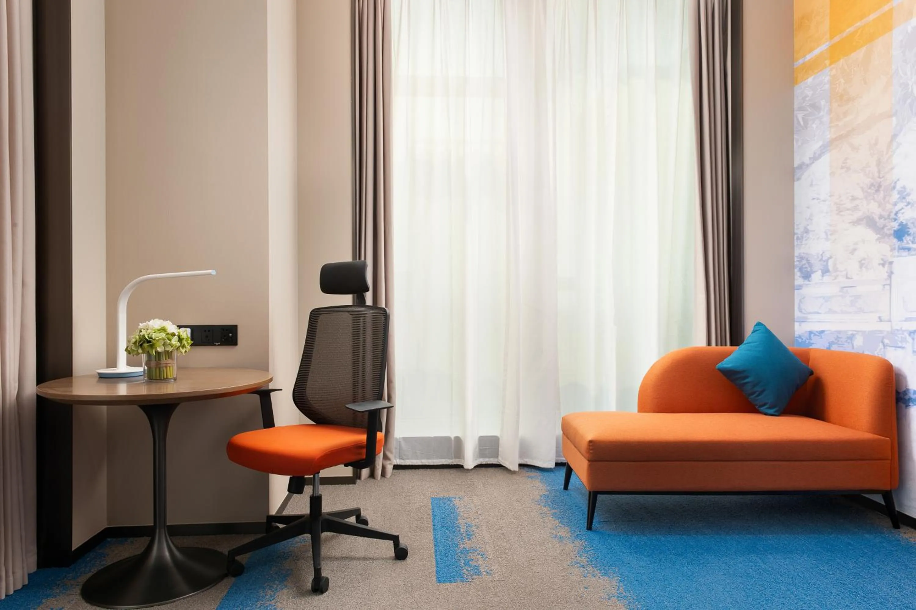 hair dresser in Hampton by Hilton Foshan Shunde Beijiao