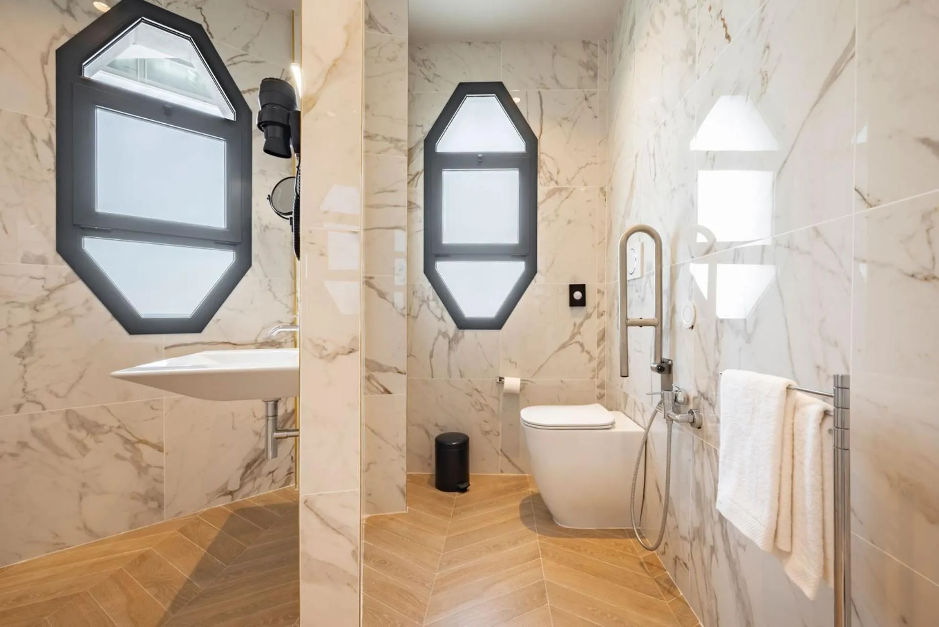 Bathroom in Hotel Playa Suite