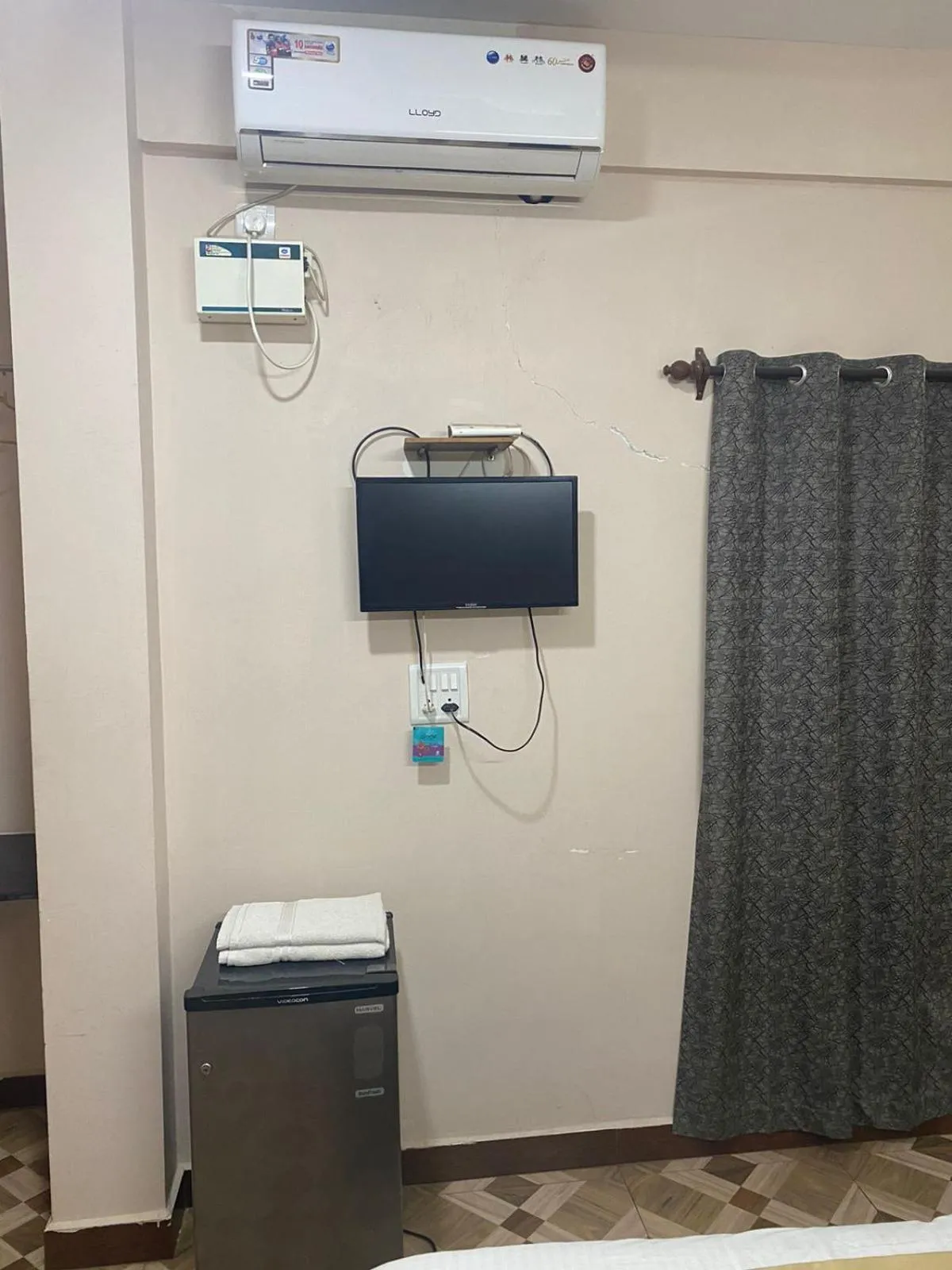 air conditioner in Hotel Beach Avenue