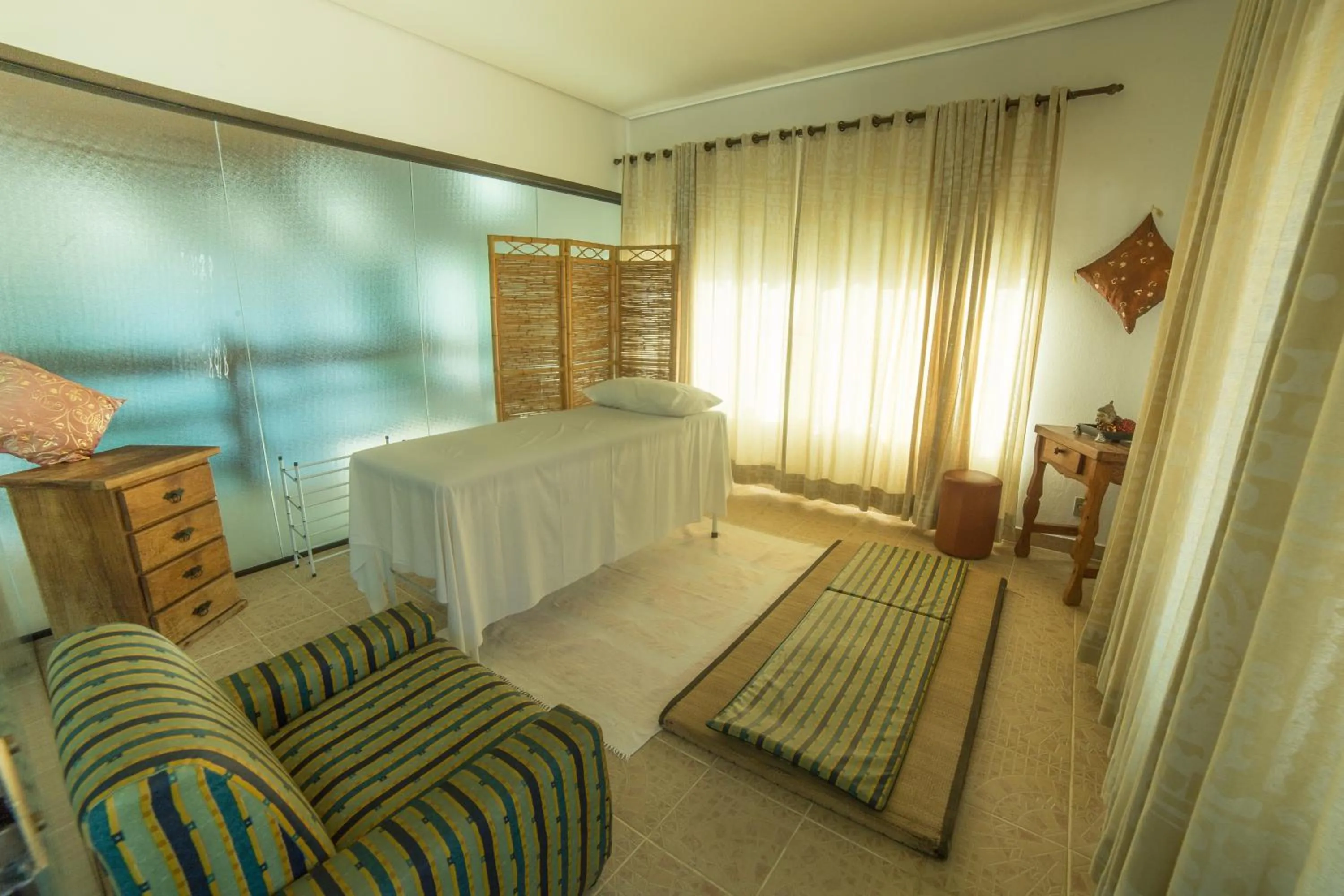 Massage, Bed in Hotel Estância Atibainha - Resort & Convention