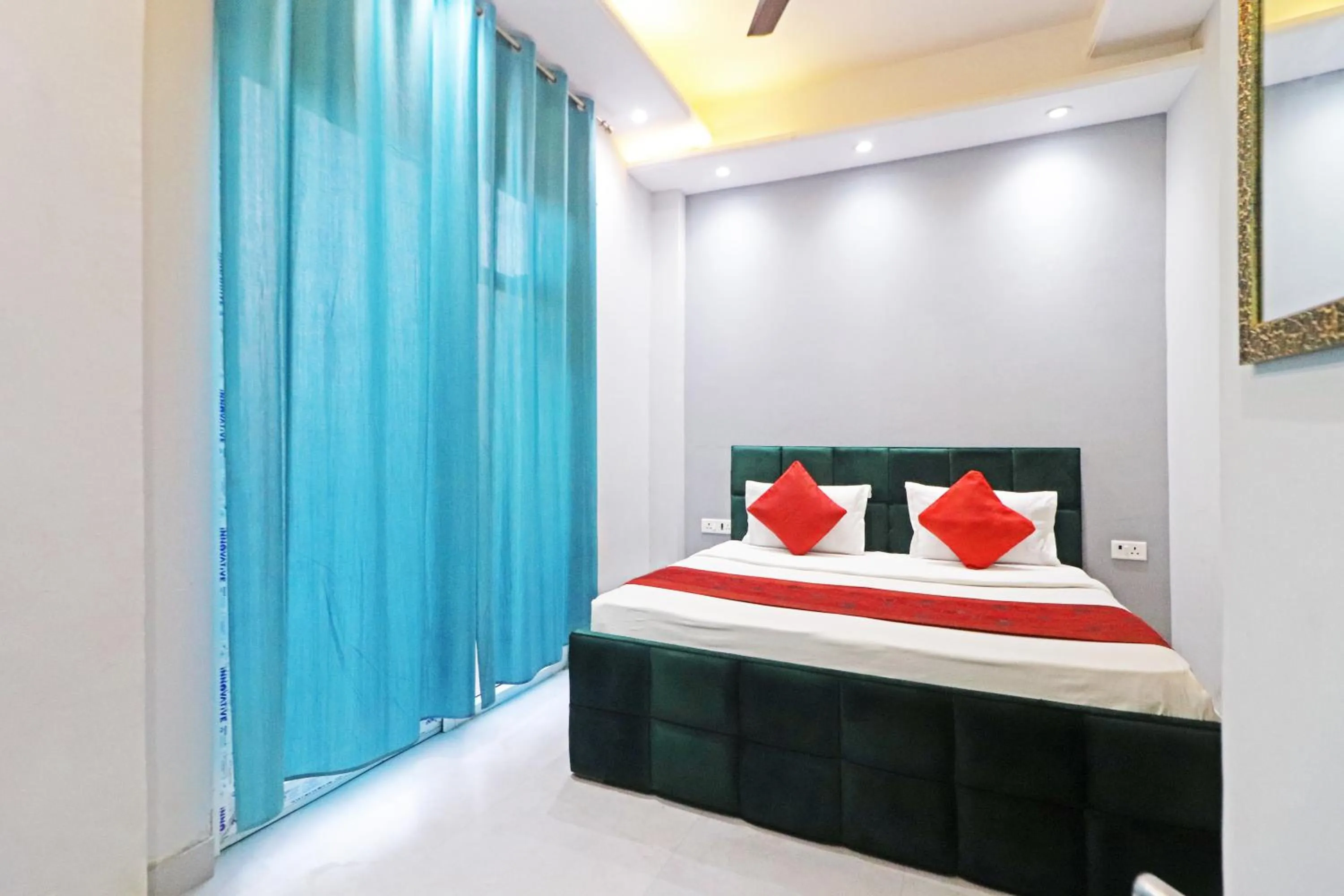 Photo of the whole room, Bed in Twamev couple Friendly Rajouri garden by The Arrow