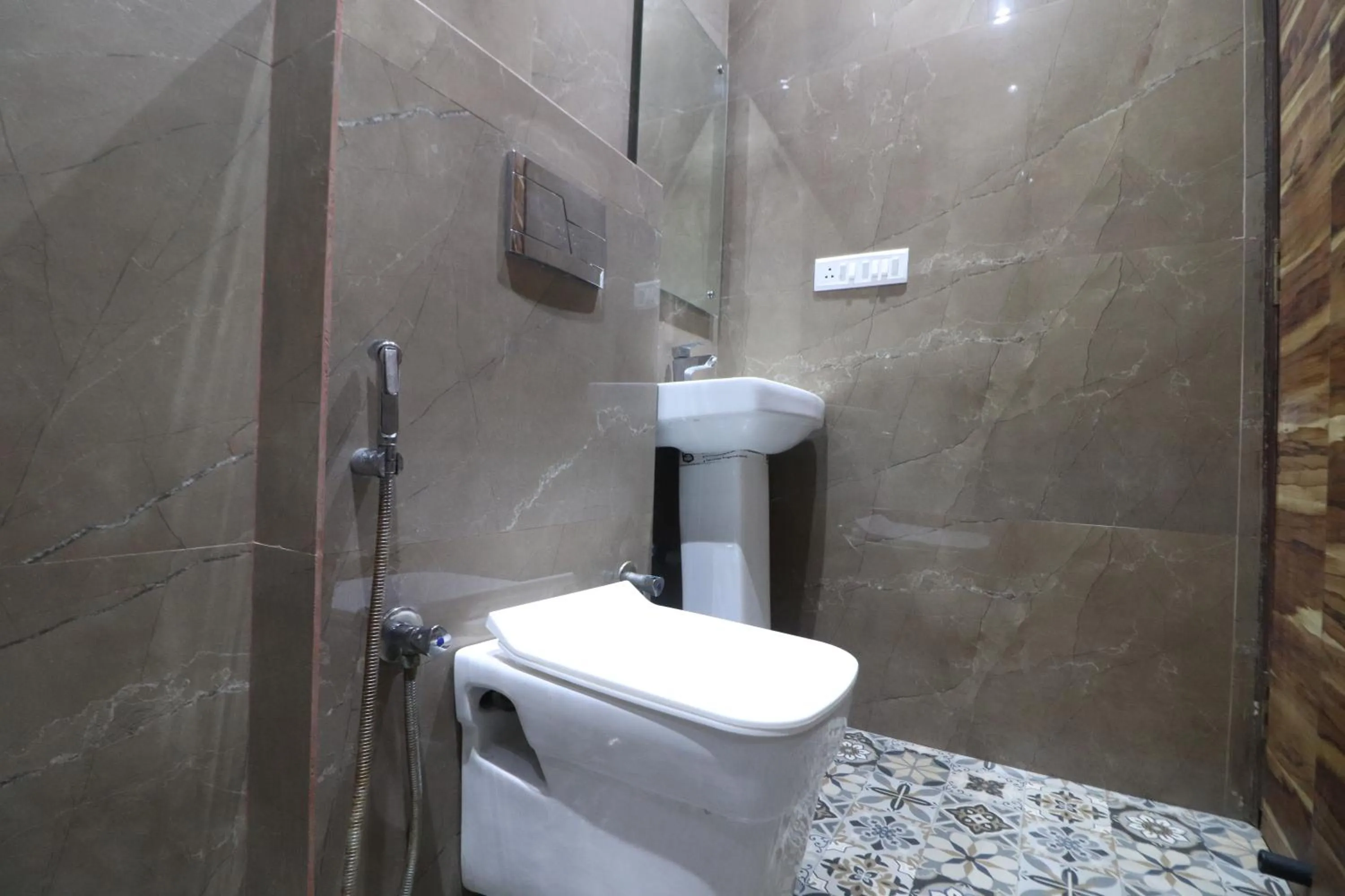 Shower in Twamev couple Friendly Rajouri garden by The Arrow