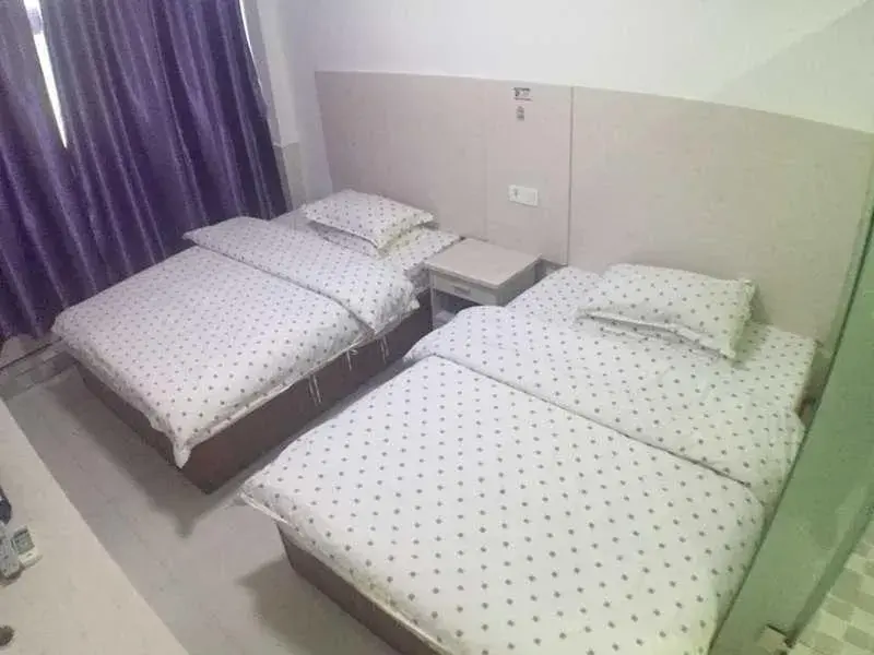 Superior Double or Twin Room in Seven Orange Hotel Superior Double or Twin Room in Seven Orange Hotel