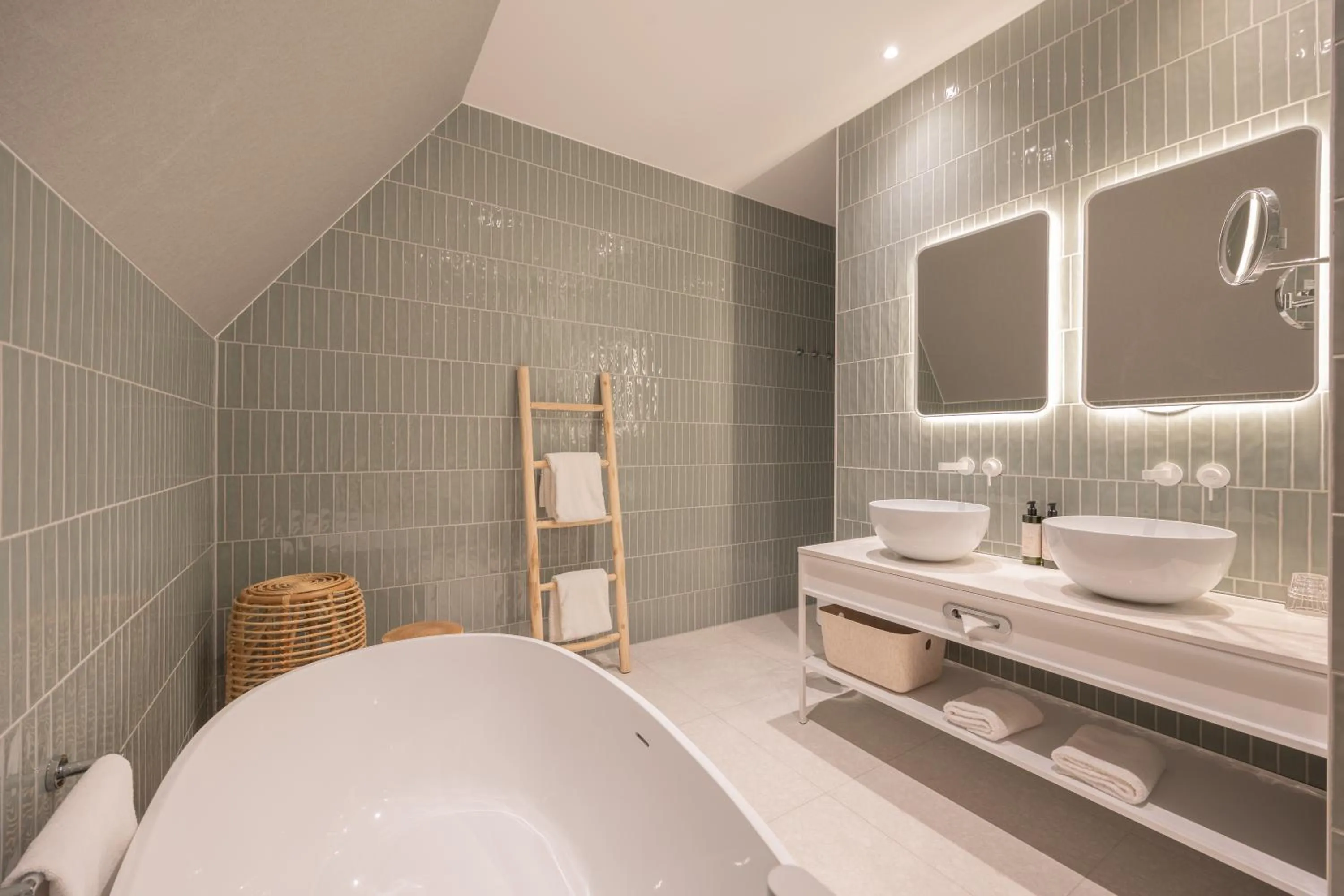 Bathroom in Van der Valk hotel Den Haag Wassenaar