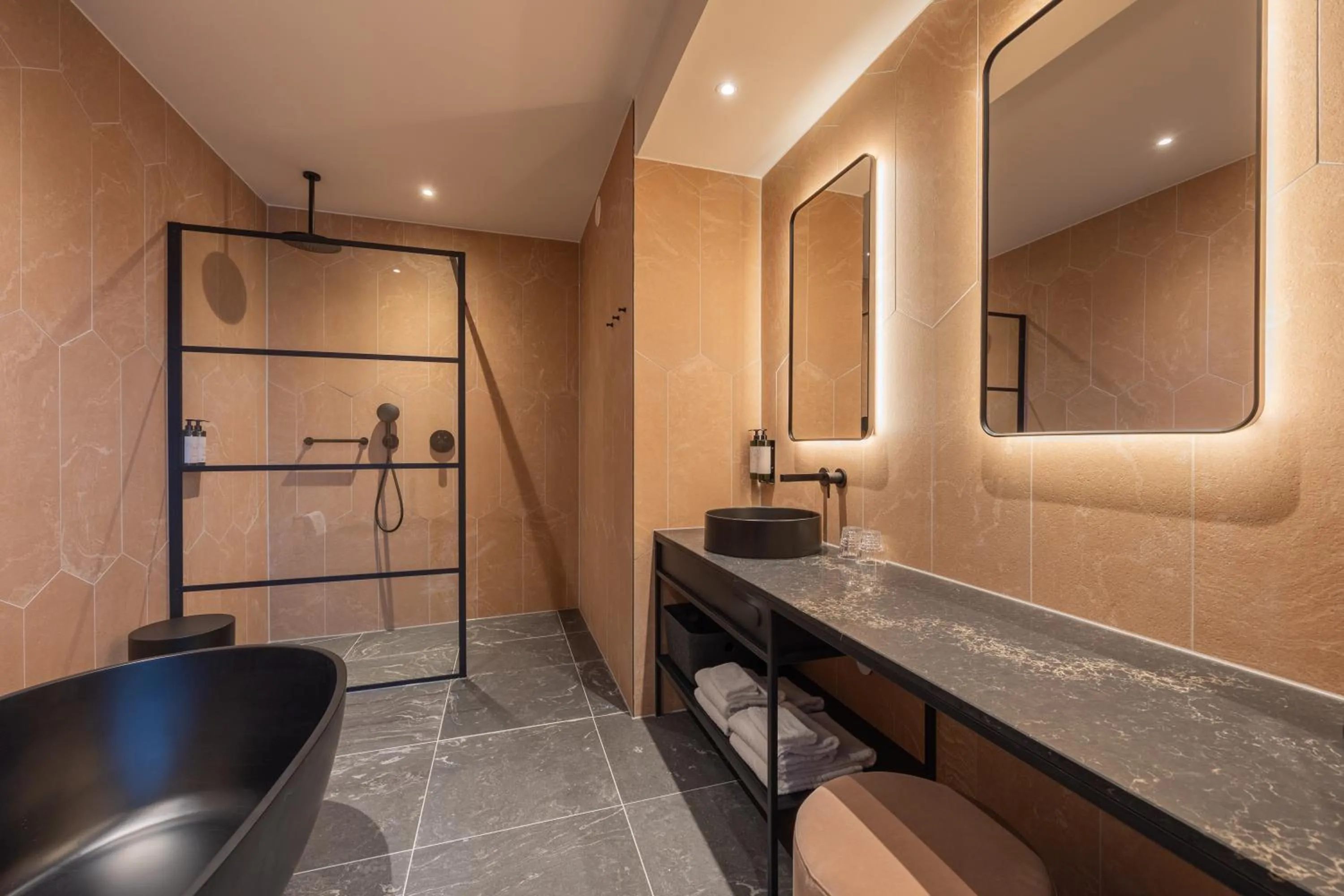 Bathroom in Van der Valk hotel Den Haag Wassenaar