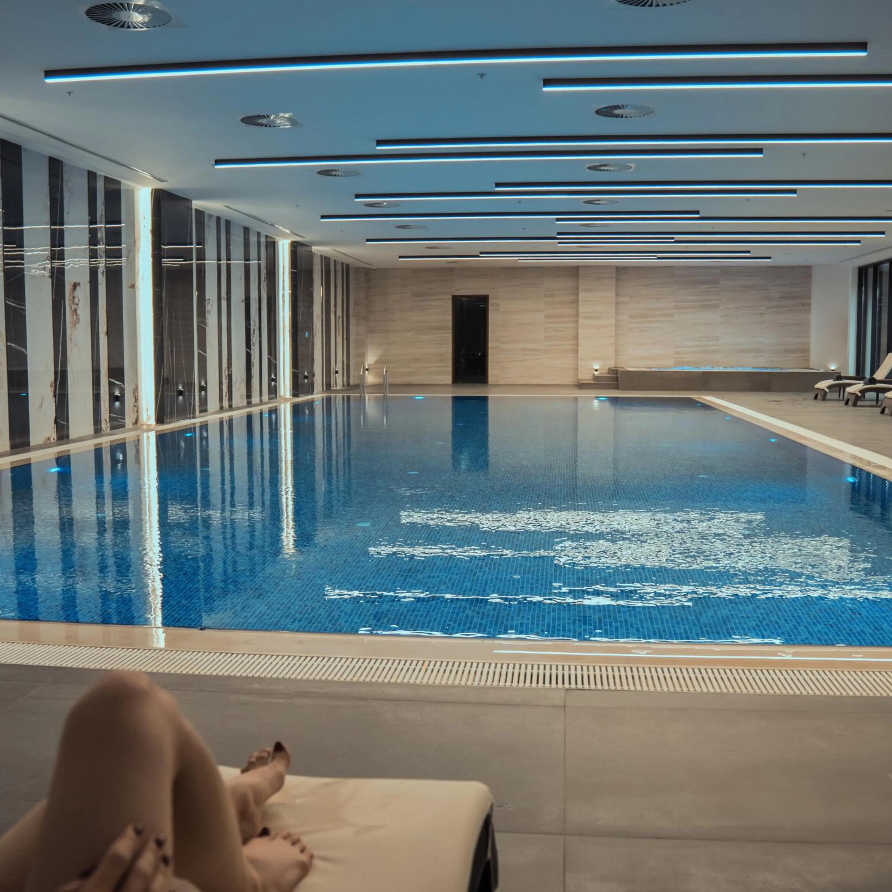 Swimming pool in Ramada Hotel & Suites by Wyndham Erbil 32 Park