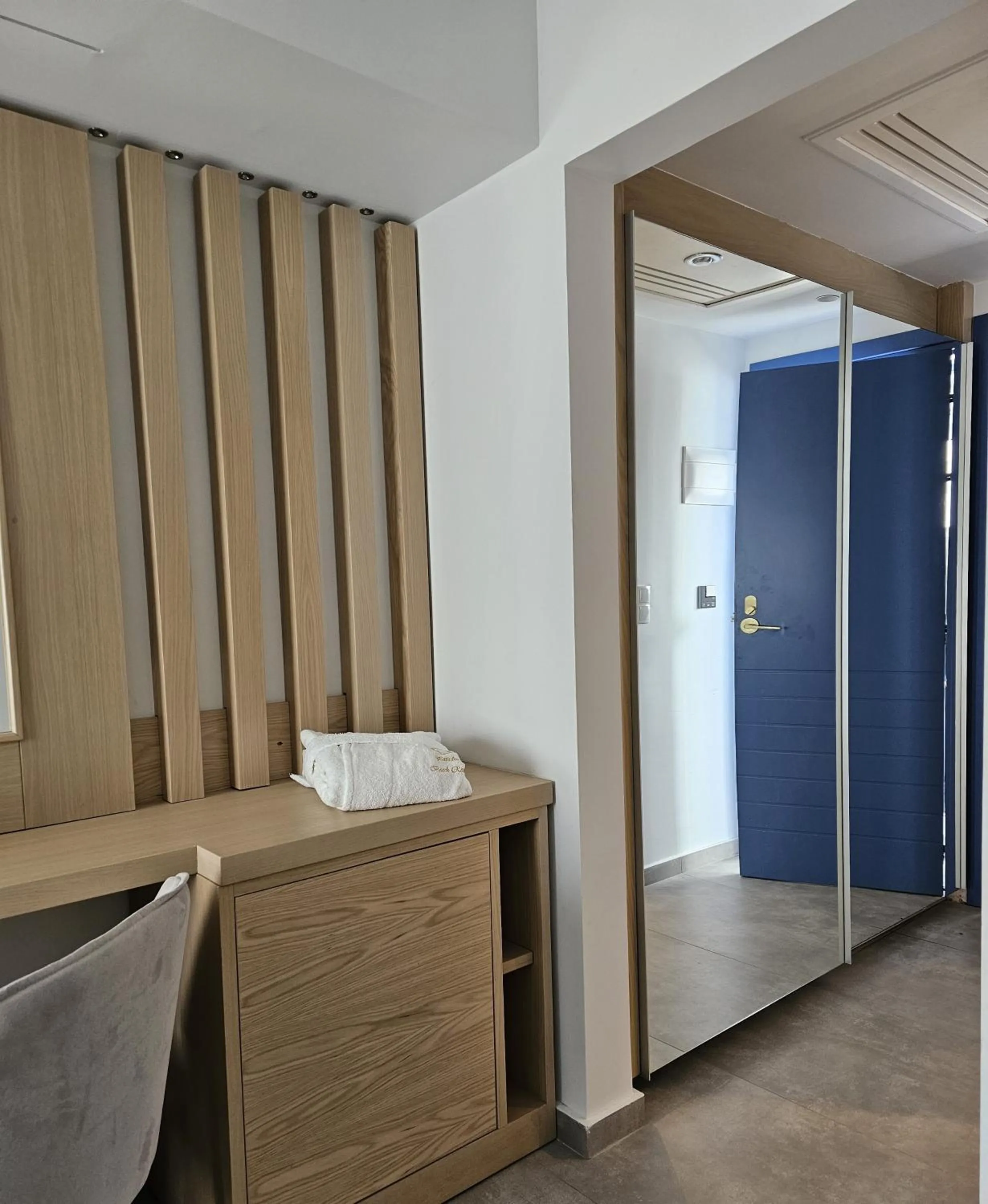 Photo of the whole room in O Paradise beach Resort and Spa