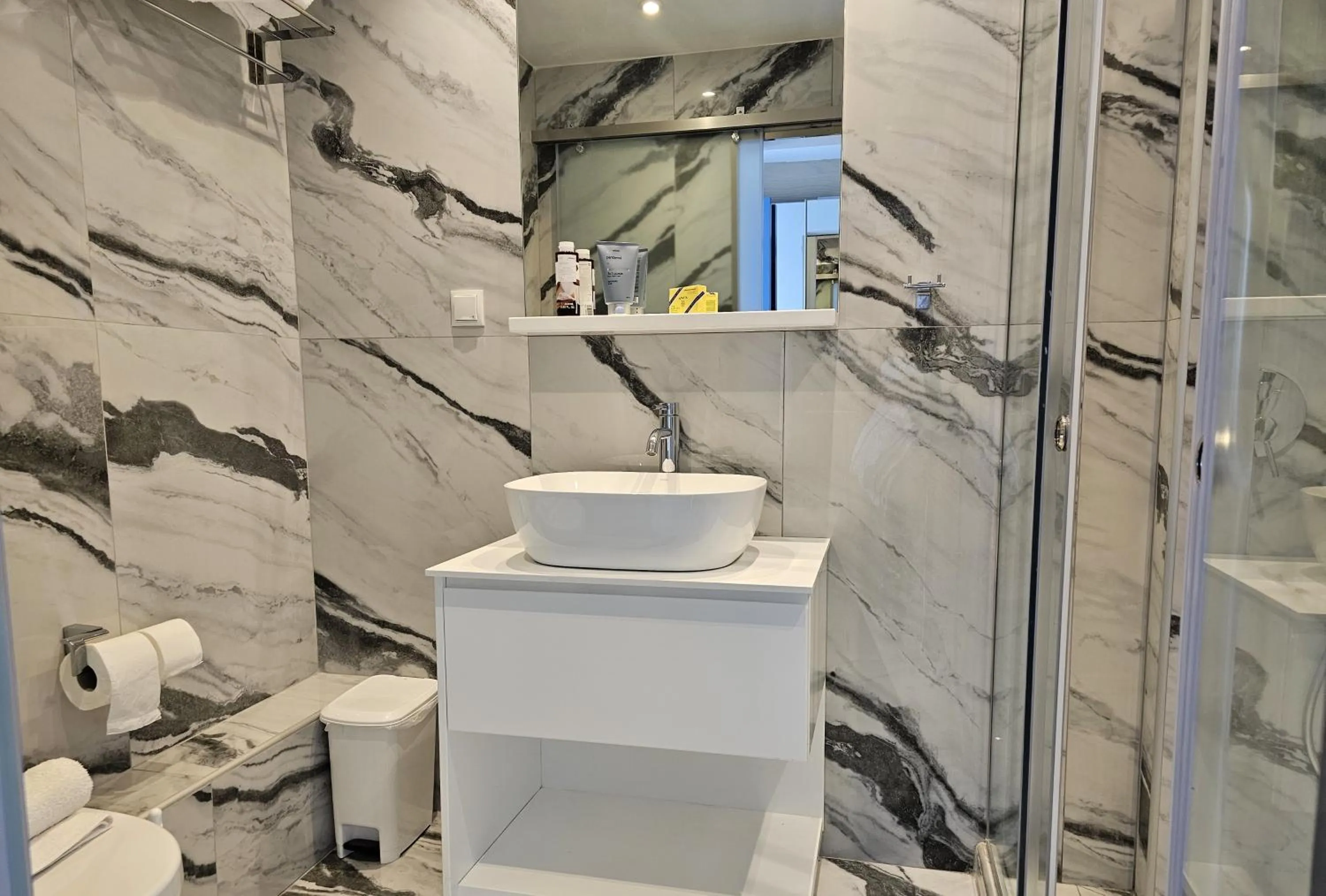 Bathroom in O Paradise beach Resort and Spa