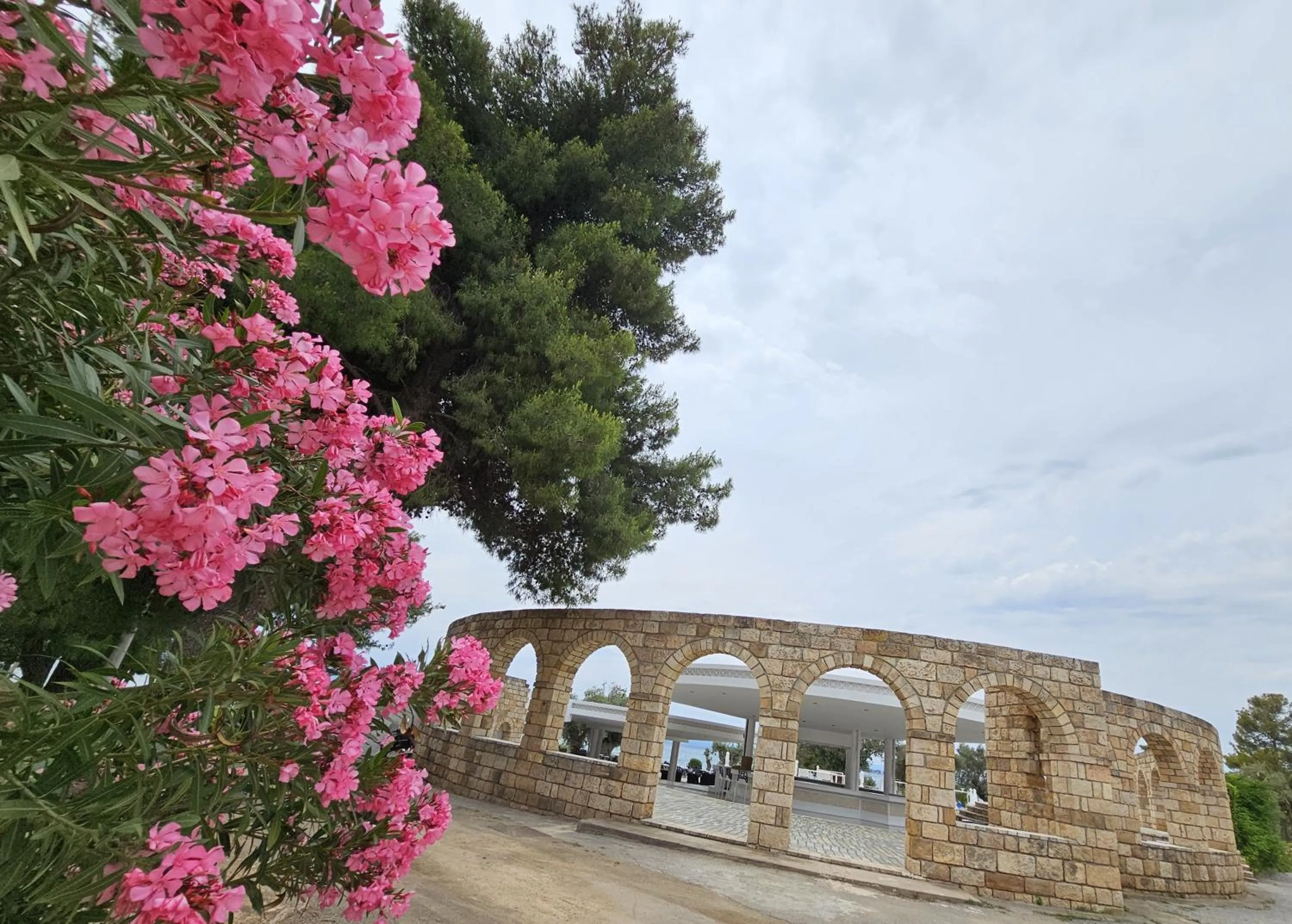 Coffee/tea facilities in O Paradise beach Resort and Spa