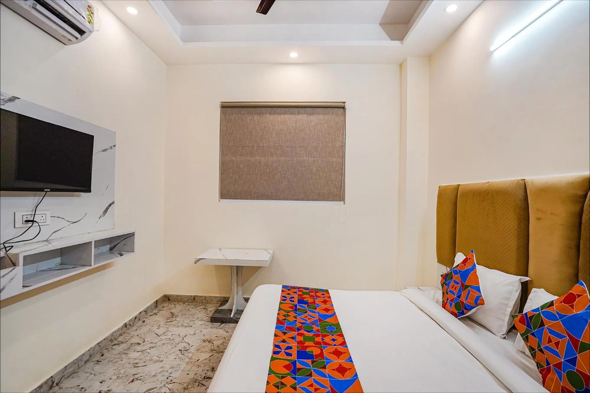 Bed in Via Red Diamond