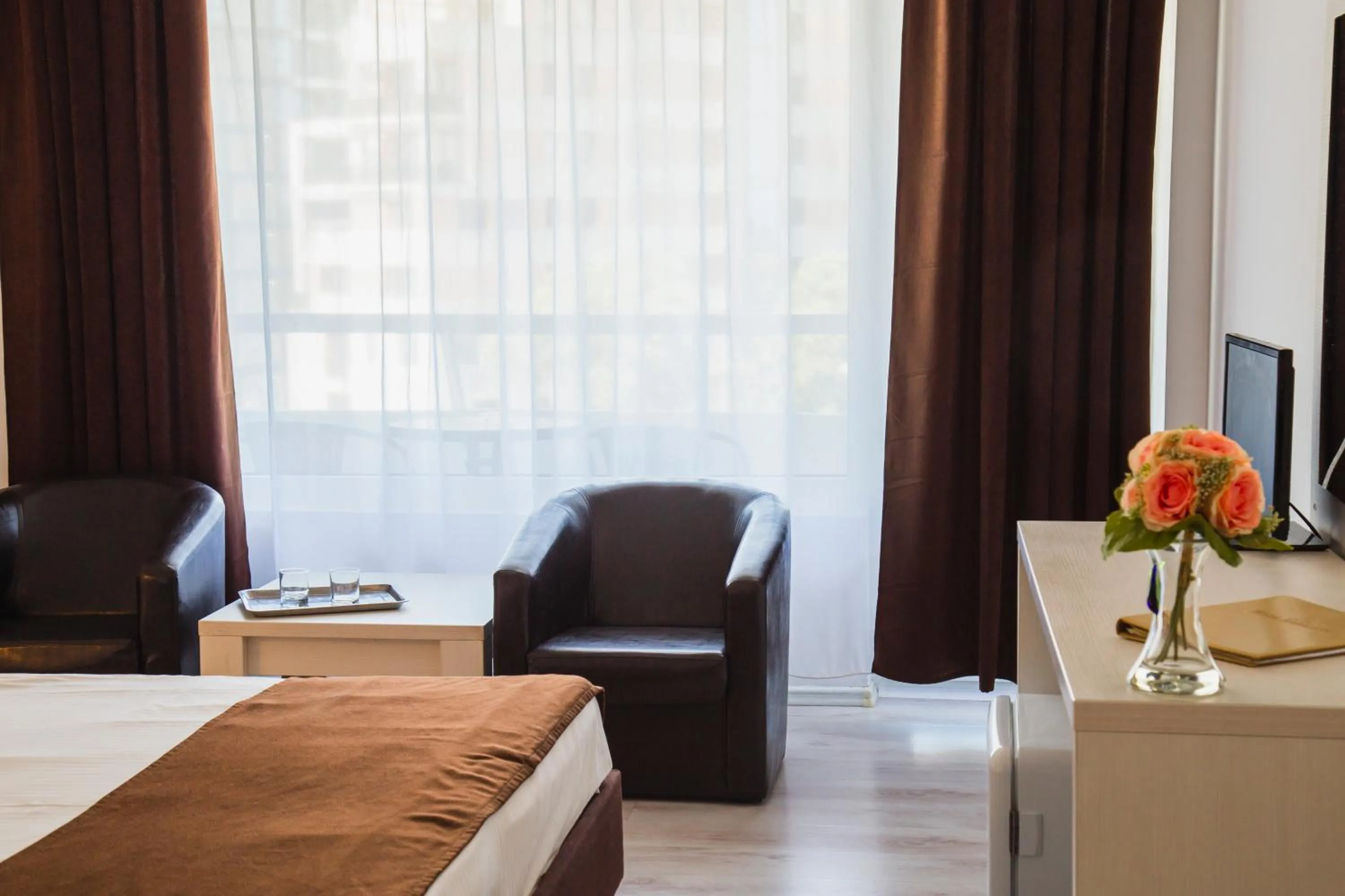 Seating area in Hotel Ambasador Mamaia