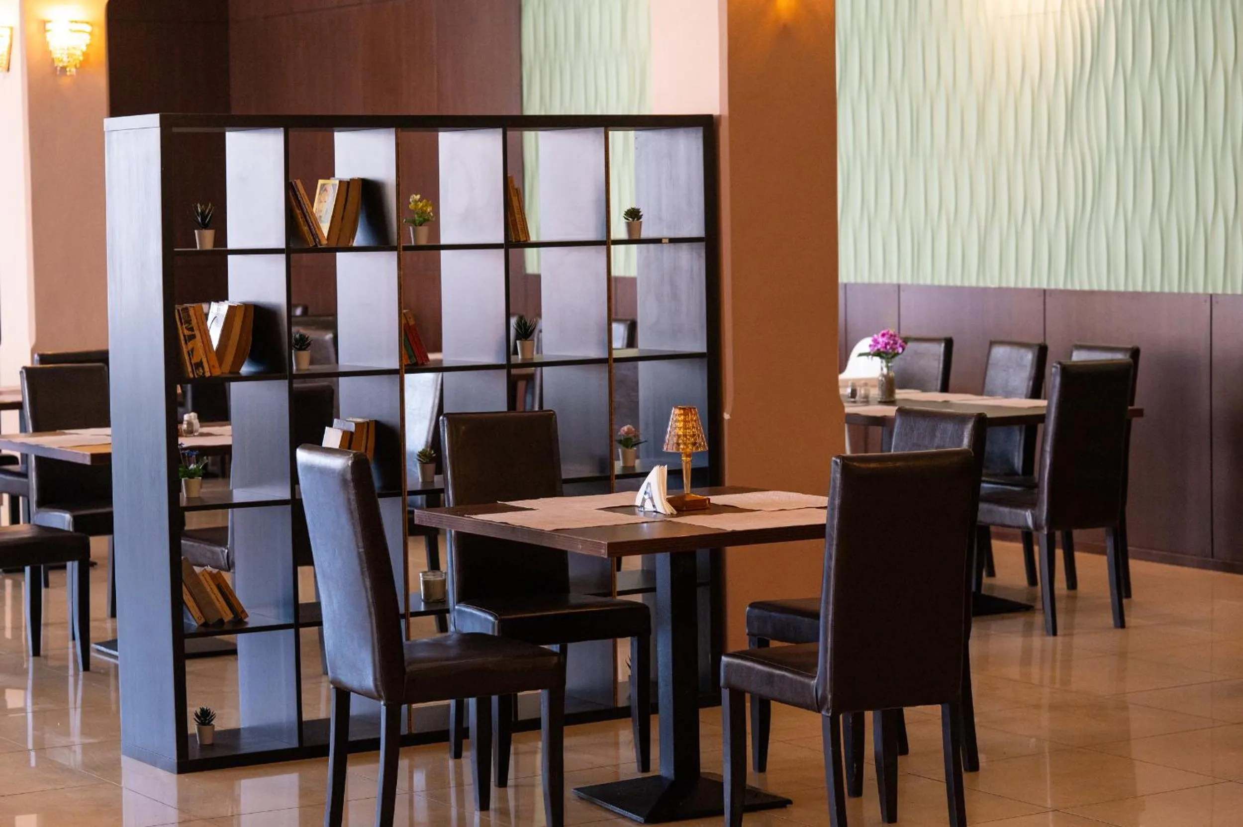 Restaurant/places to eat in Hotel Ambasador Mamaia