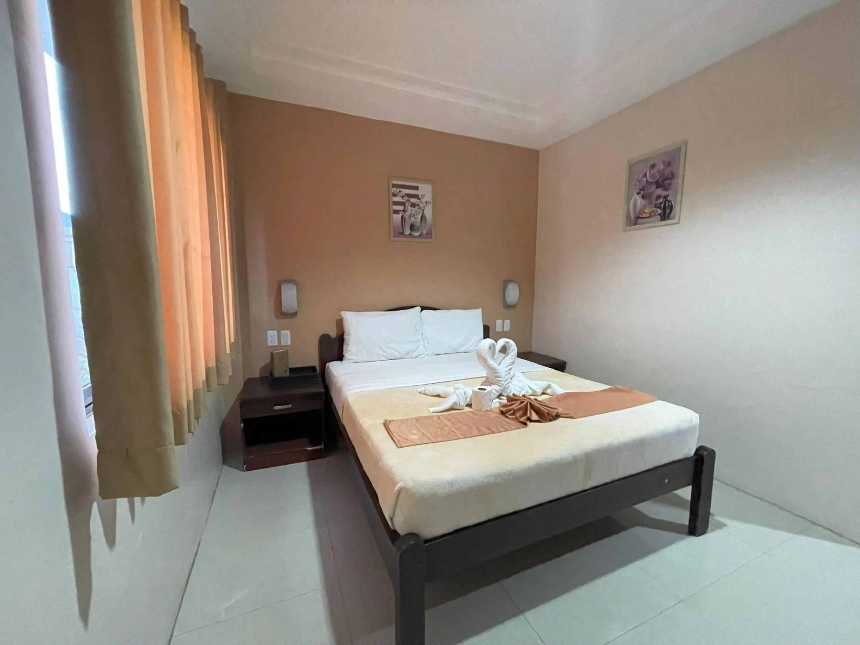 Bed in Argao Seabreeze Hotel powered by Cocotel