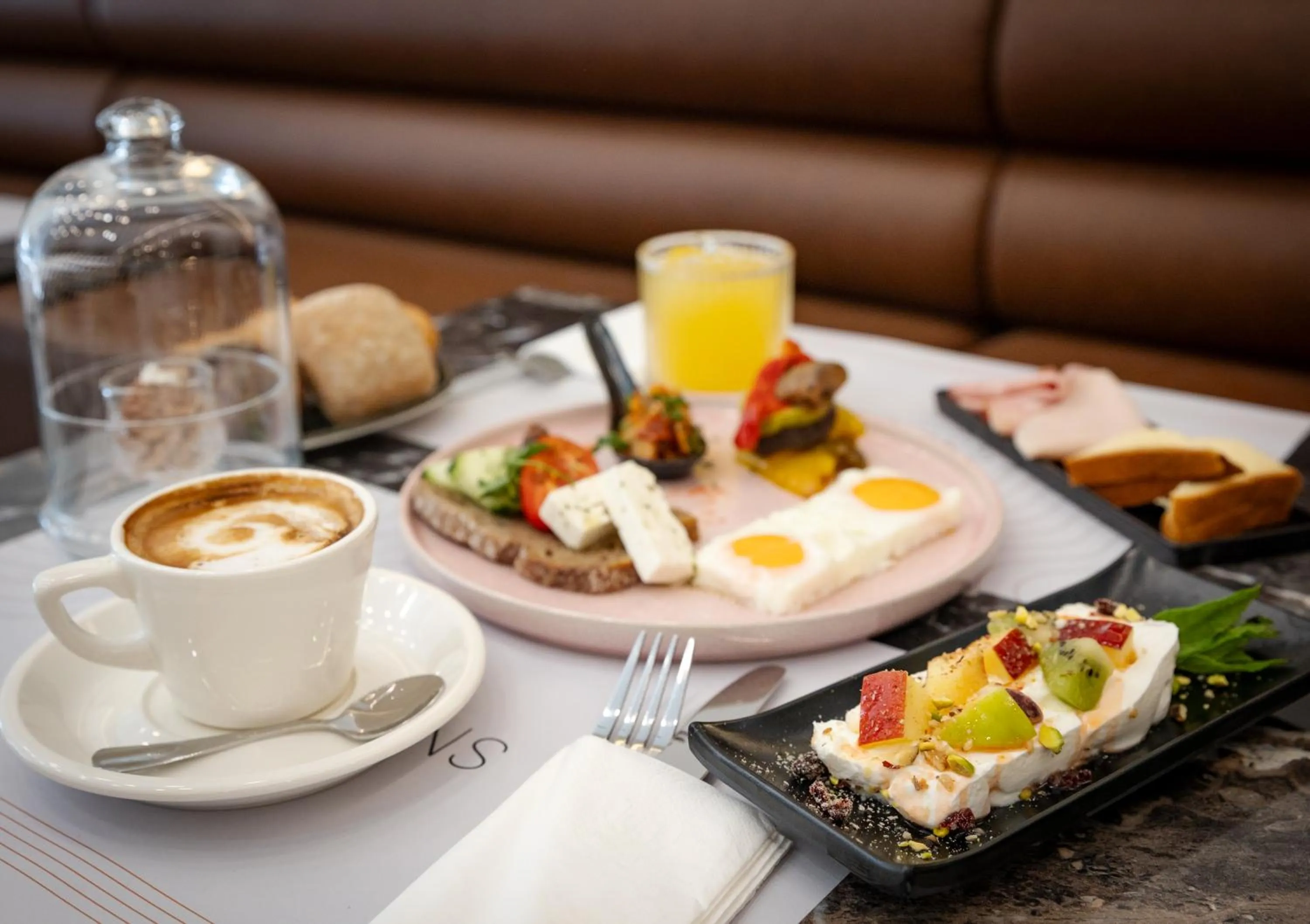 Breakfast in Esse Athens