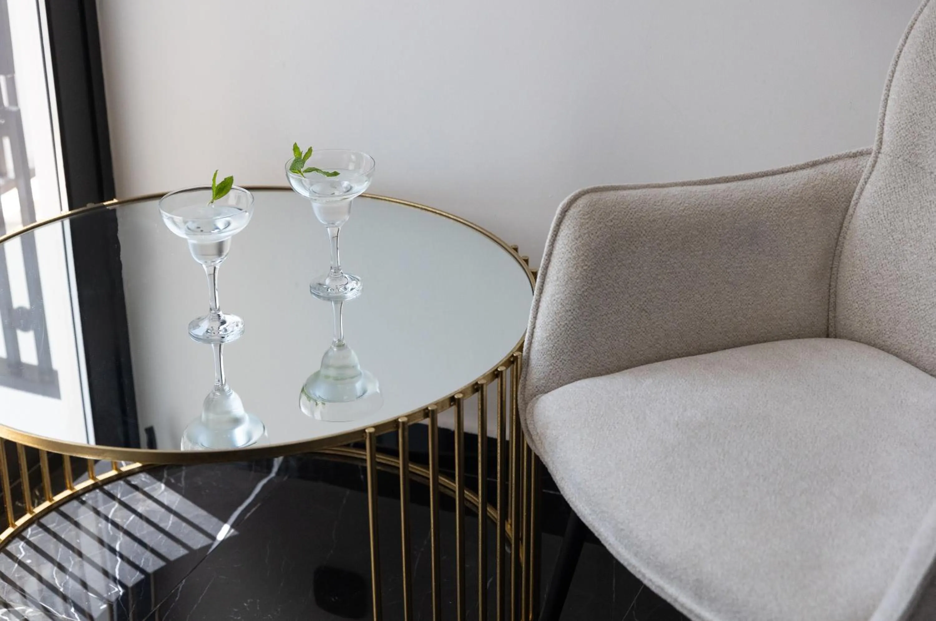 Seating area in Esse Athens