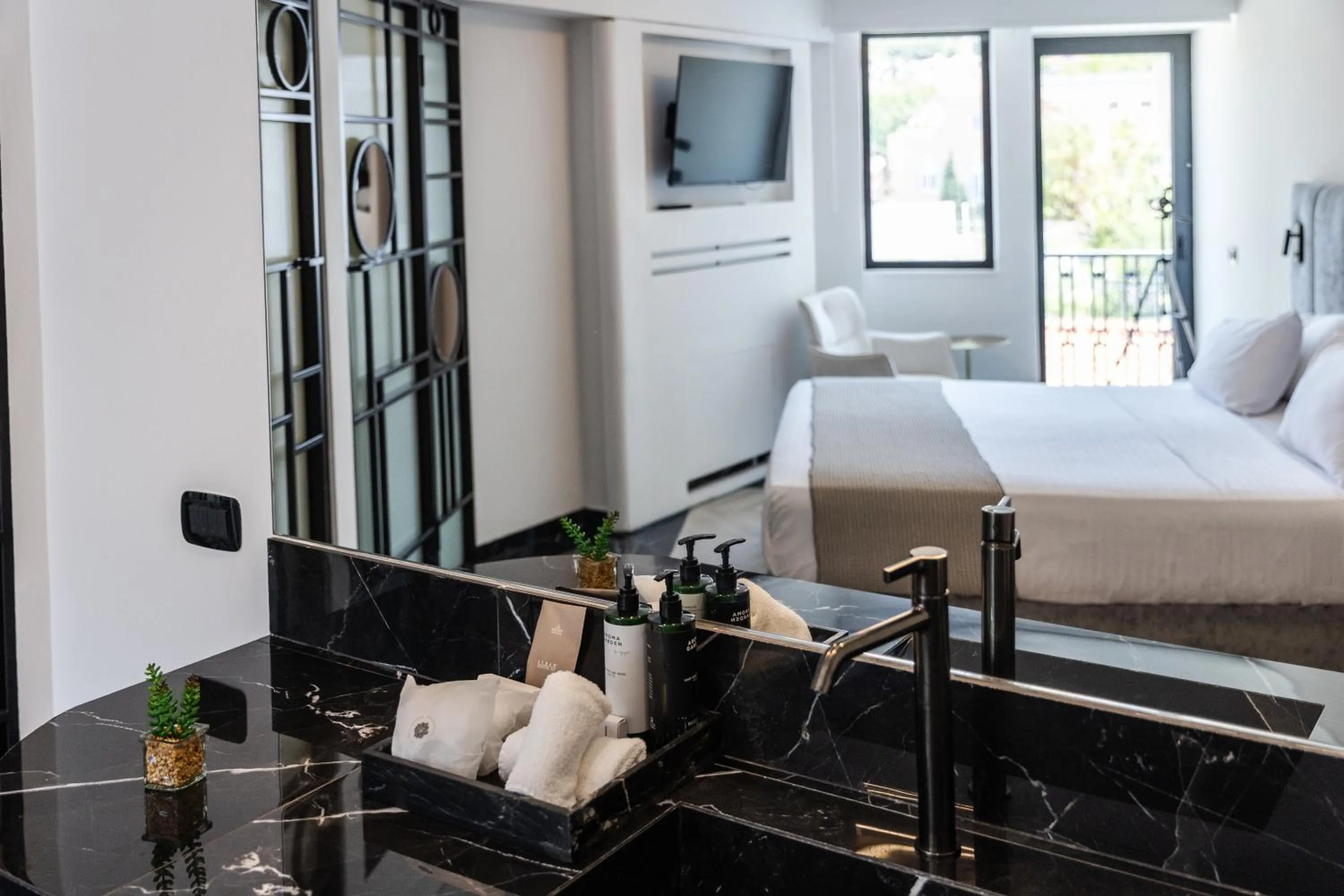 Bedroom, Bed in Esse Athens