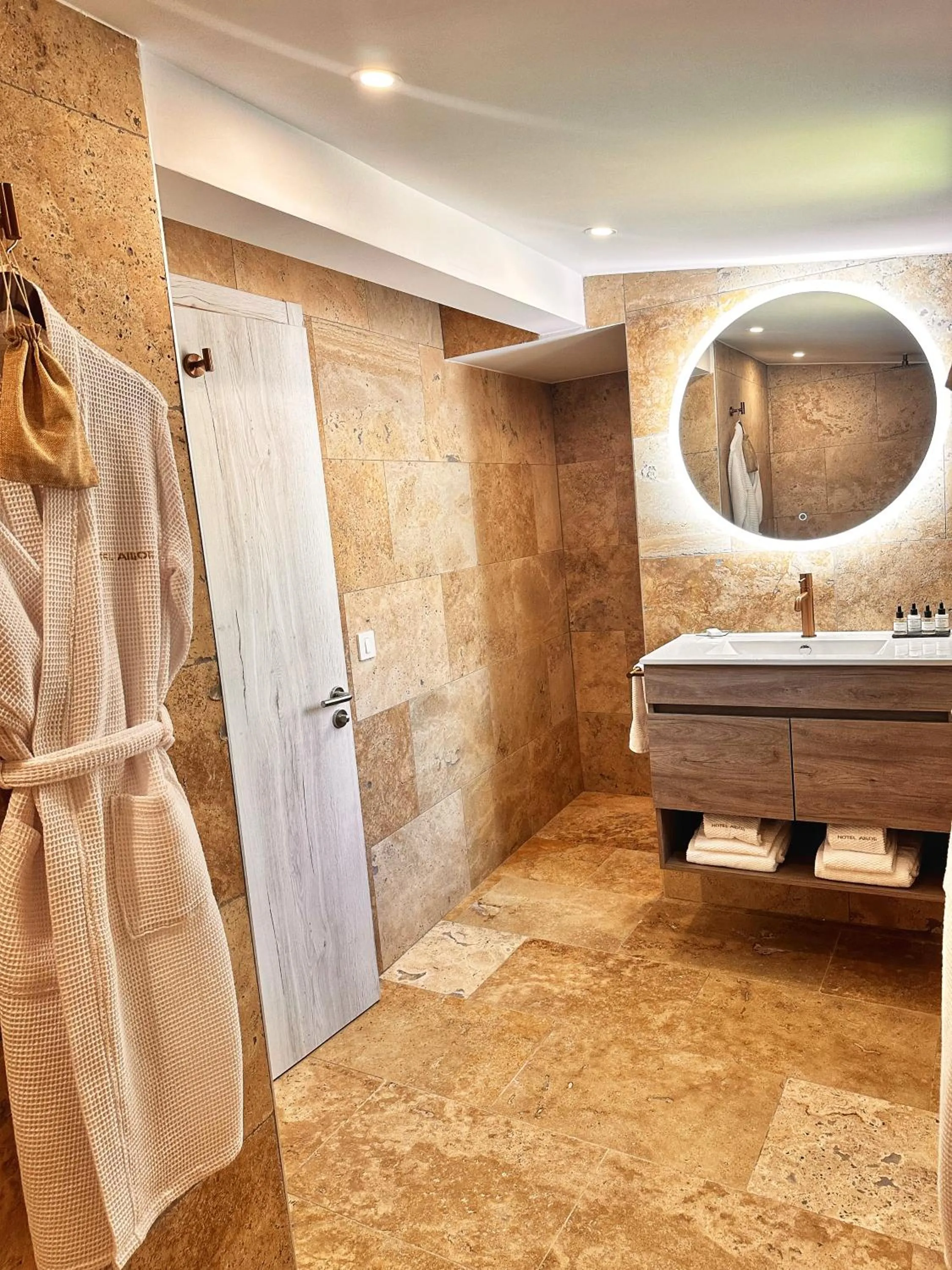 Bathroom in AlliOli Boutique Hotel Spa