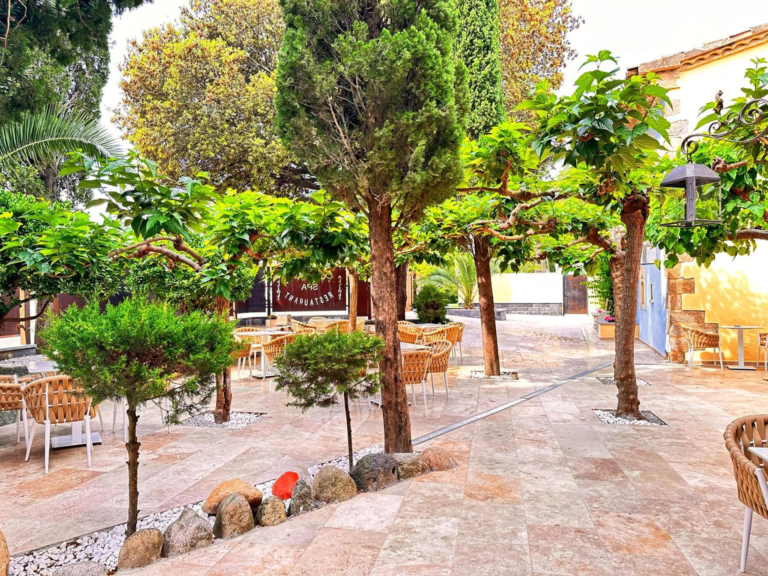 Facade/entrance in AlliOli Boutique Hotel Spa