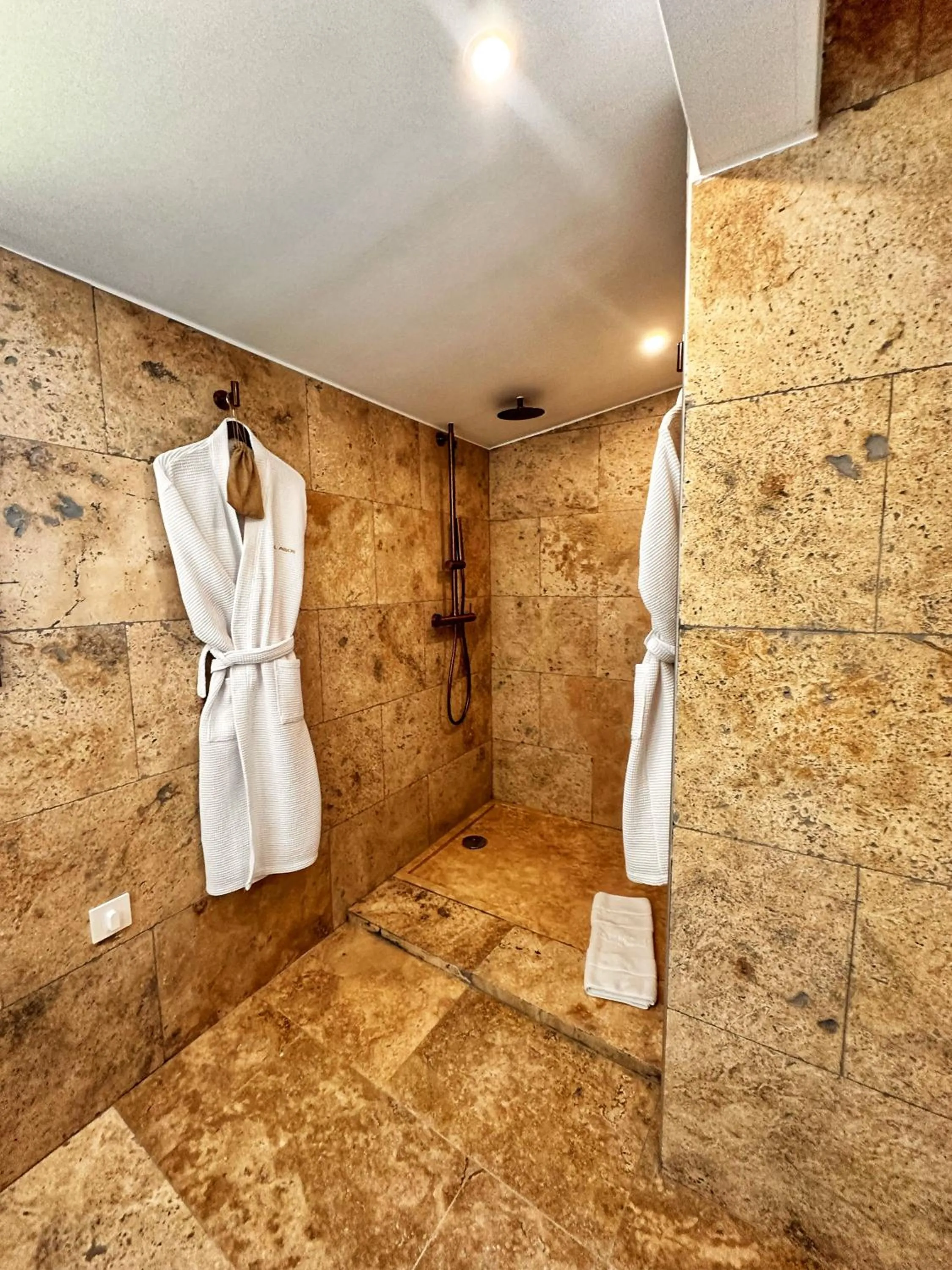 Bathroom in AlliOli Boutique Hotel Spa