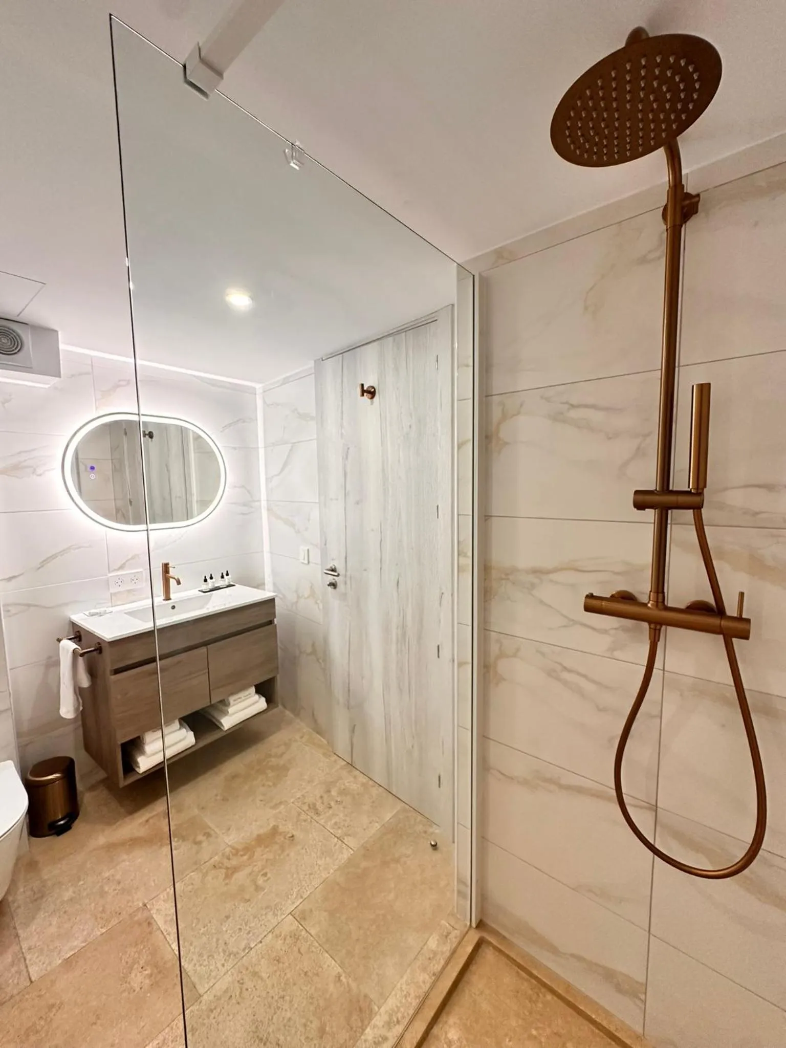 Bathroom in AlliOli Boutique Hotel Spa