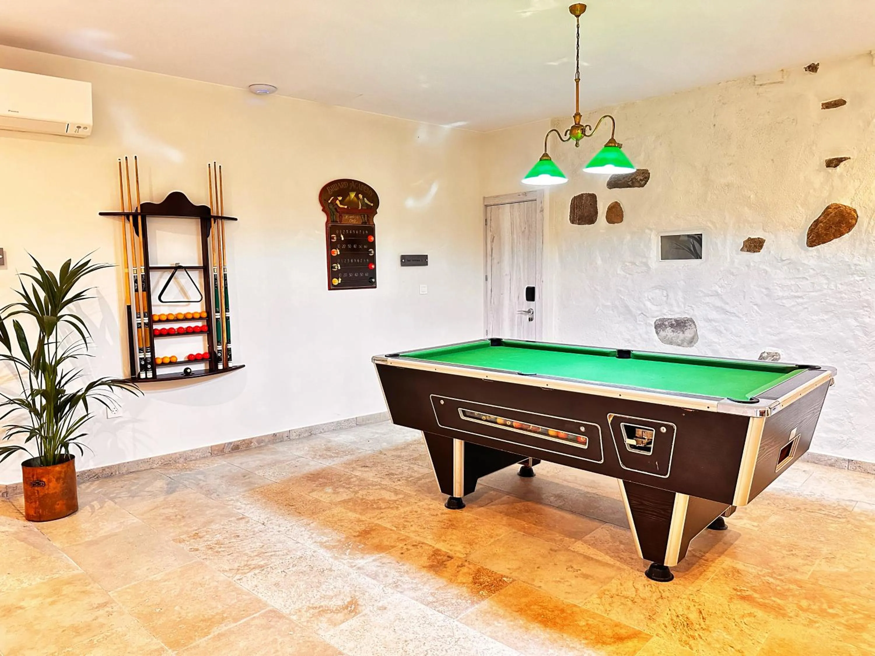 Billiard in AlliOli Boutique Hotel Spa