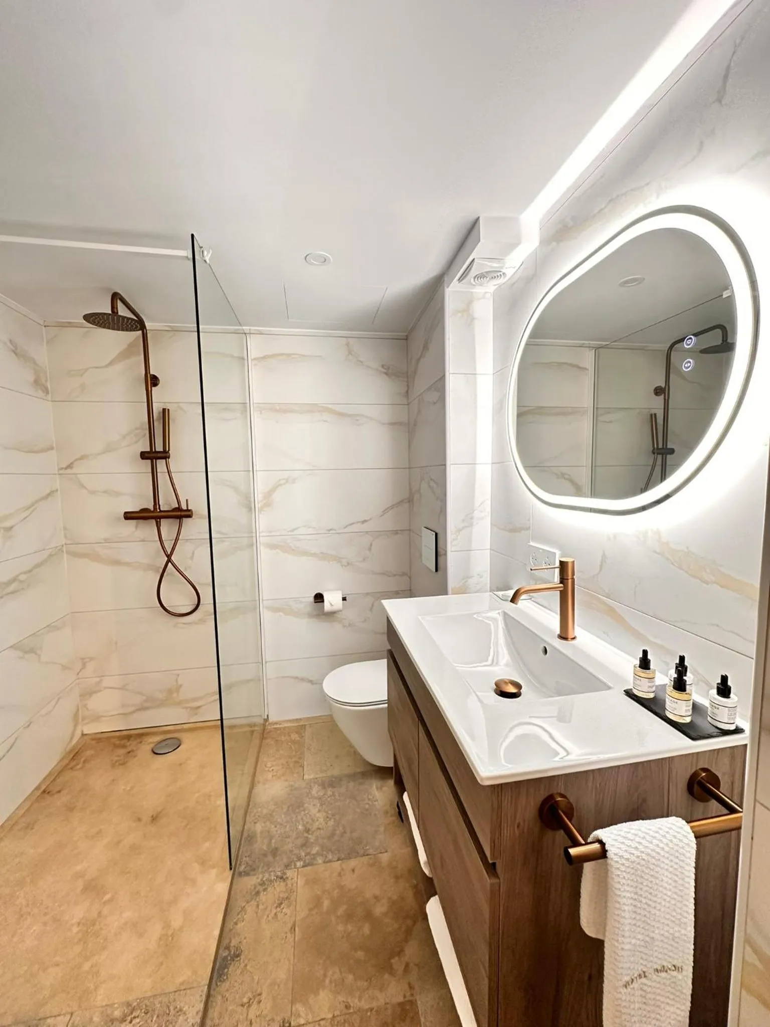 Bathroom in AlliOli Boutique Hotel Spa