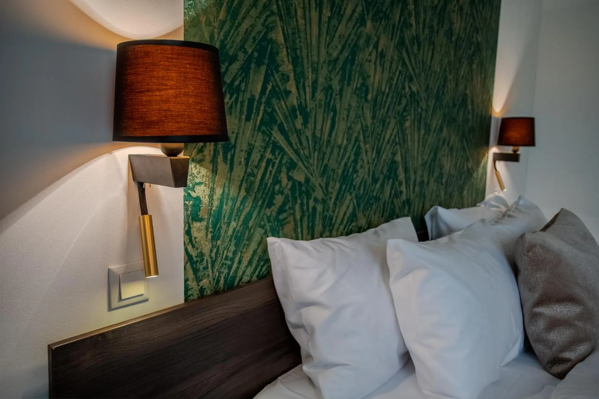 Bed in Hotel Golden Palace