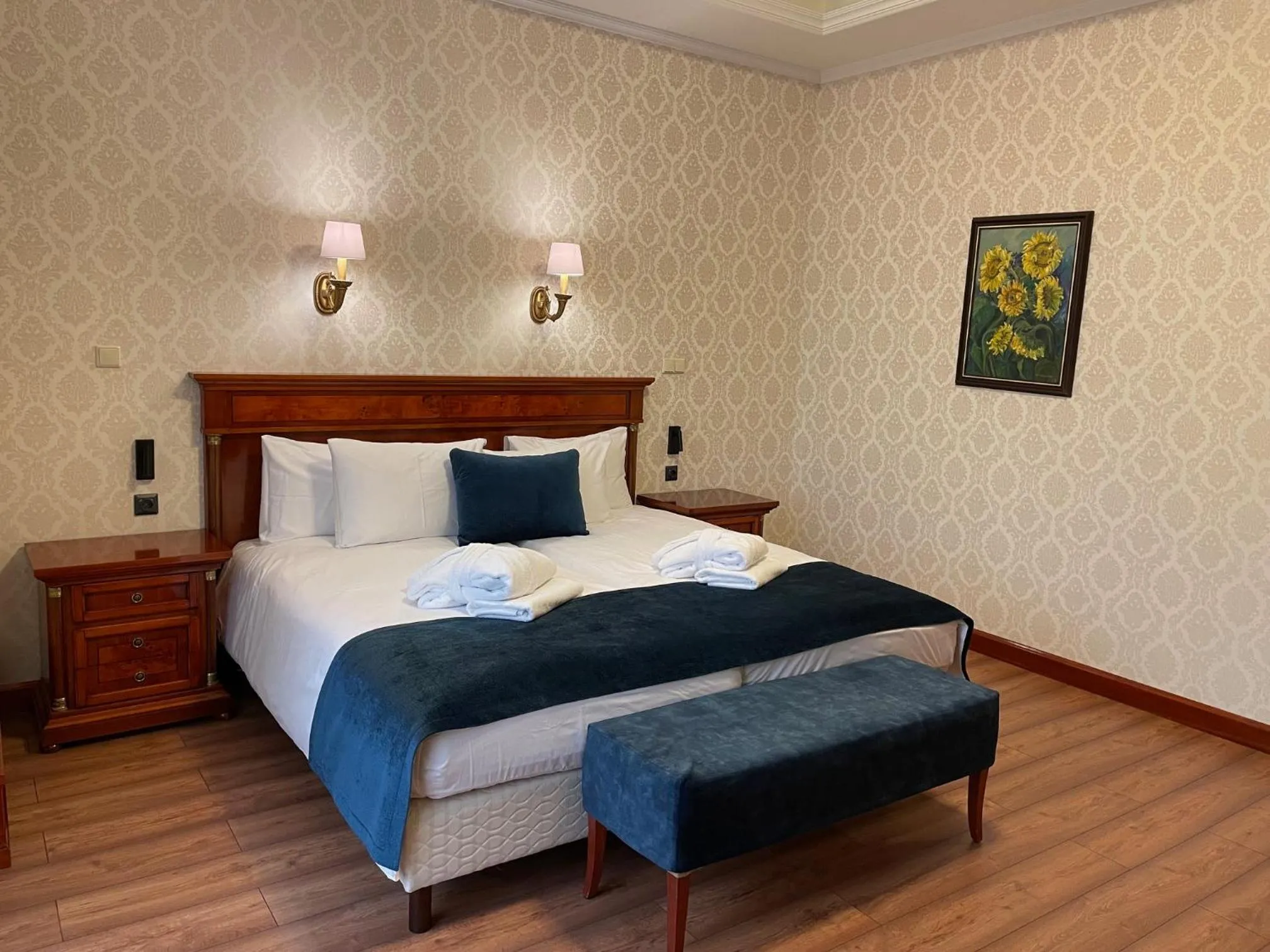 Bed in Hotel Golden Palace