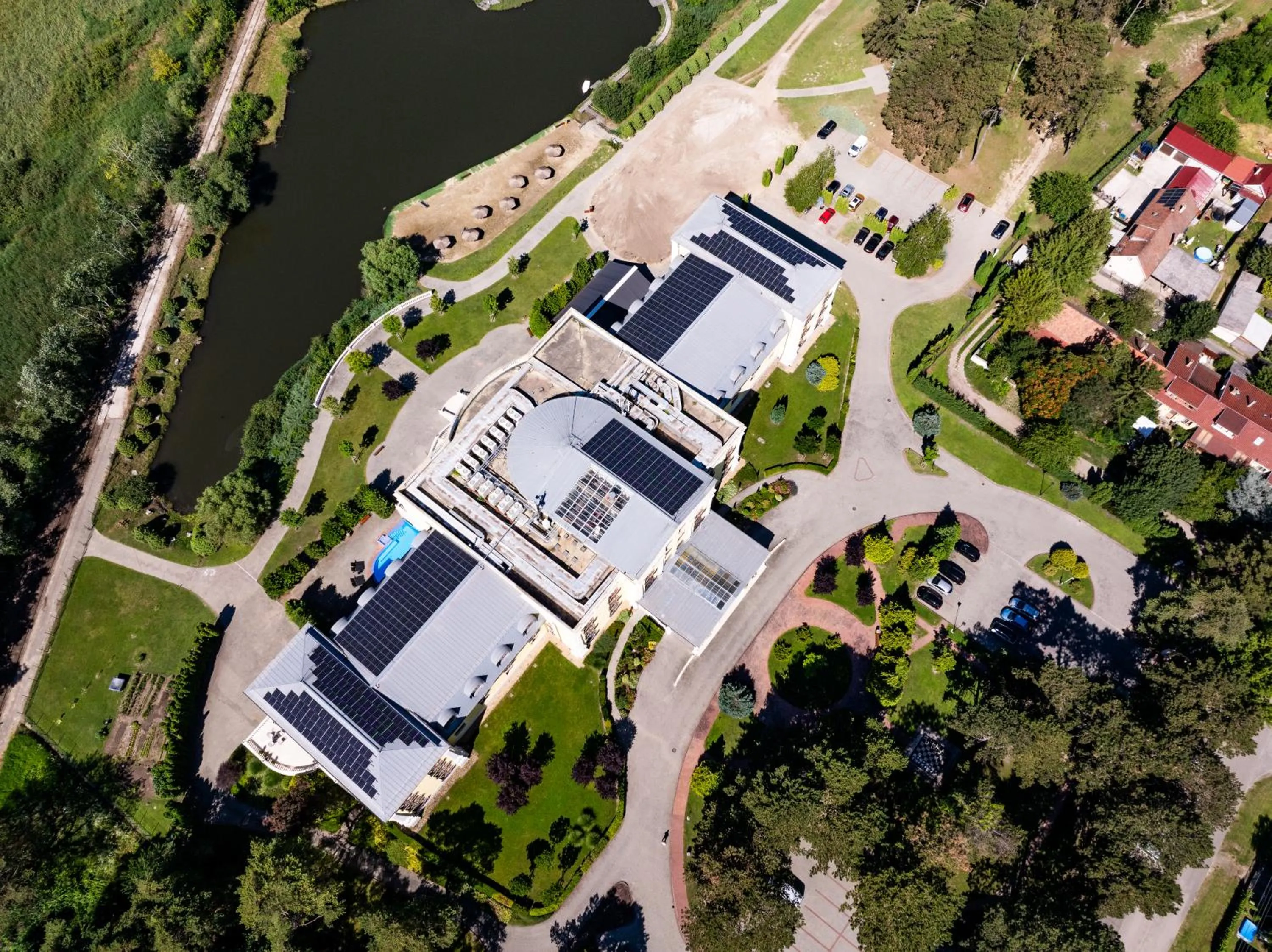 Property building in Hotel Golden Palace