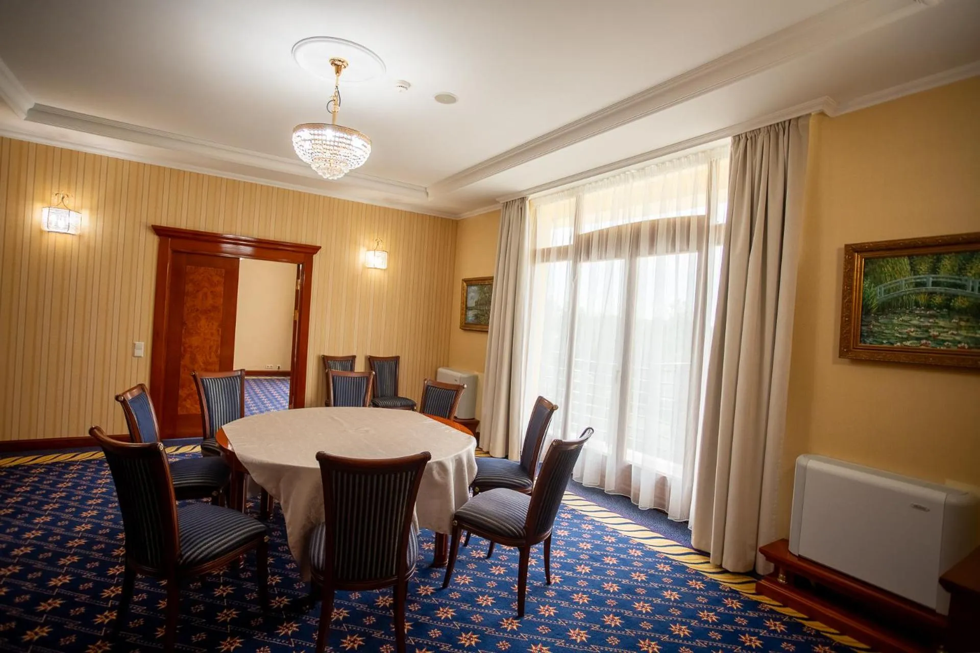 Dining area in Hotel Golden Palace