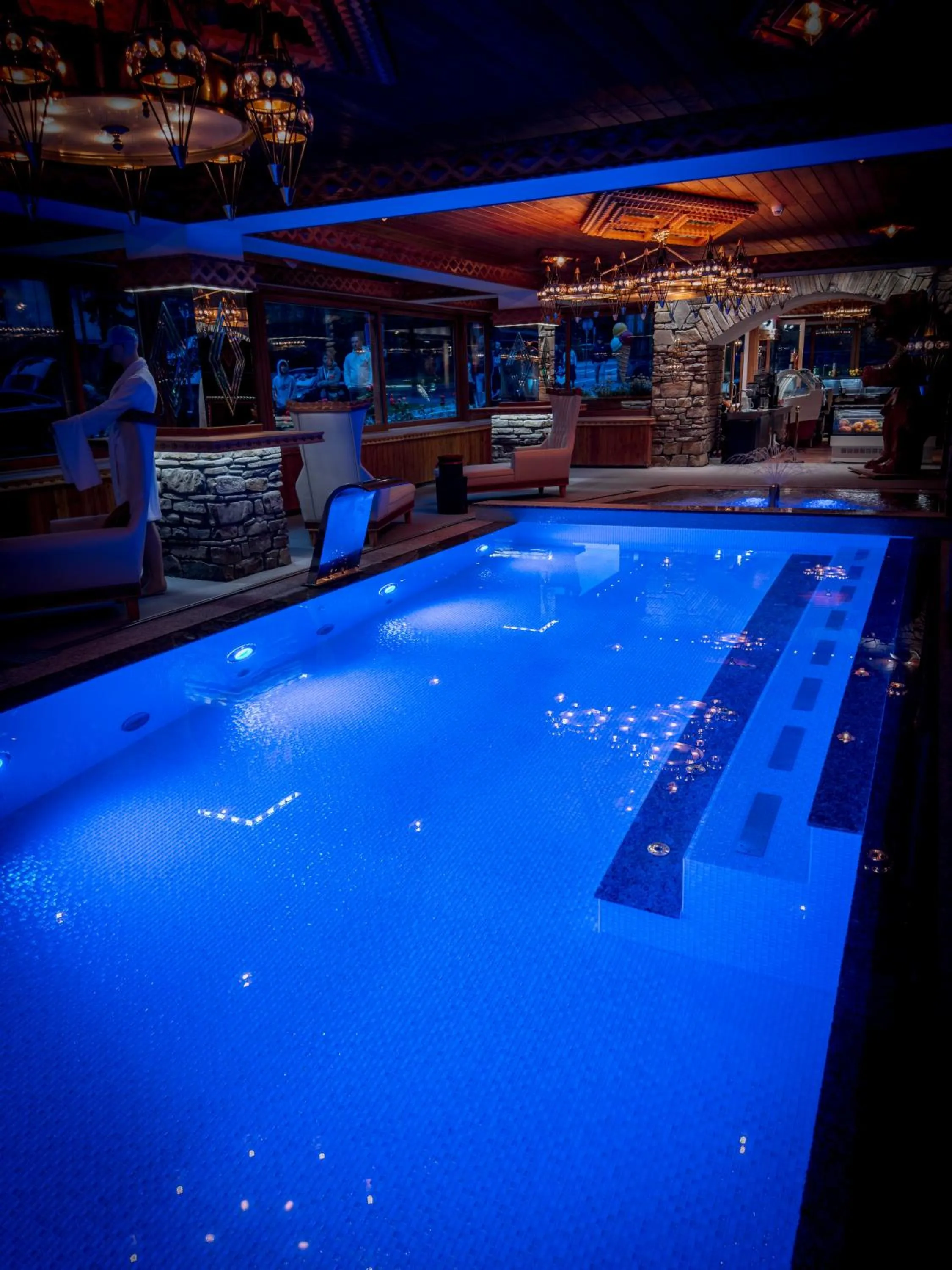 Pool view in Mountain Diamond Resort