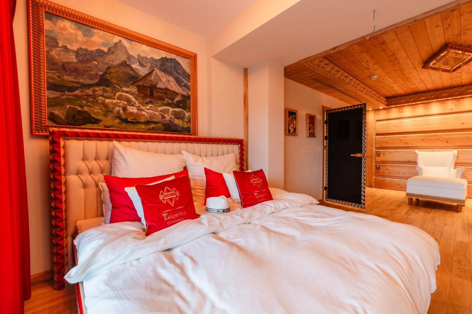 Bed in Mountain Diamond Resort