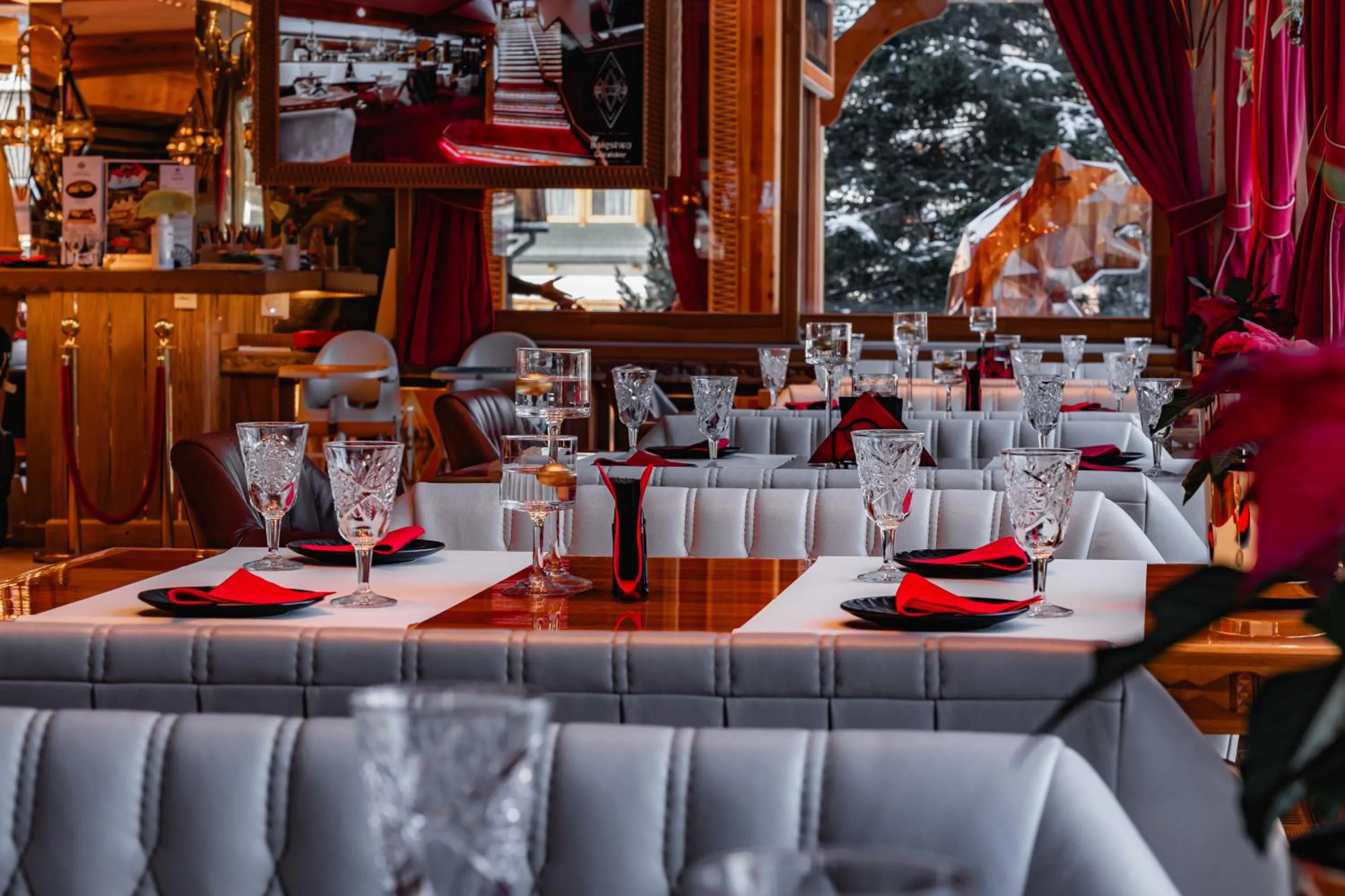 Restaurant/places to eat in Mountain Diamond Resort