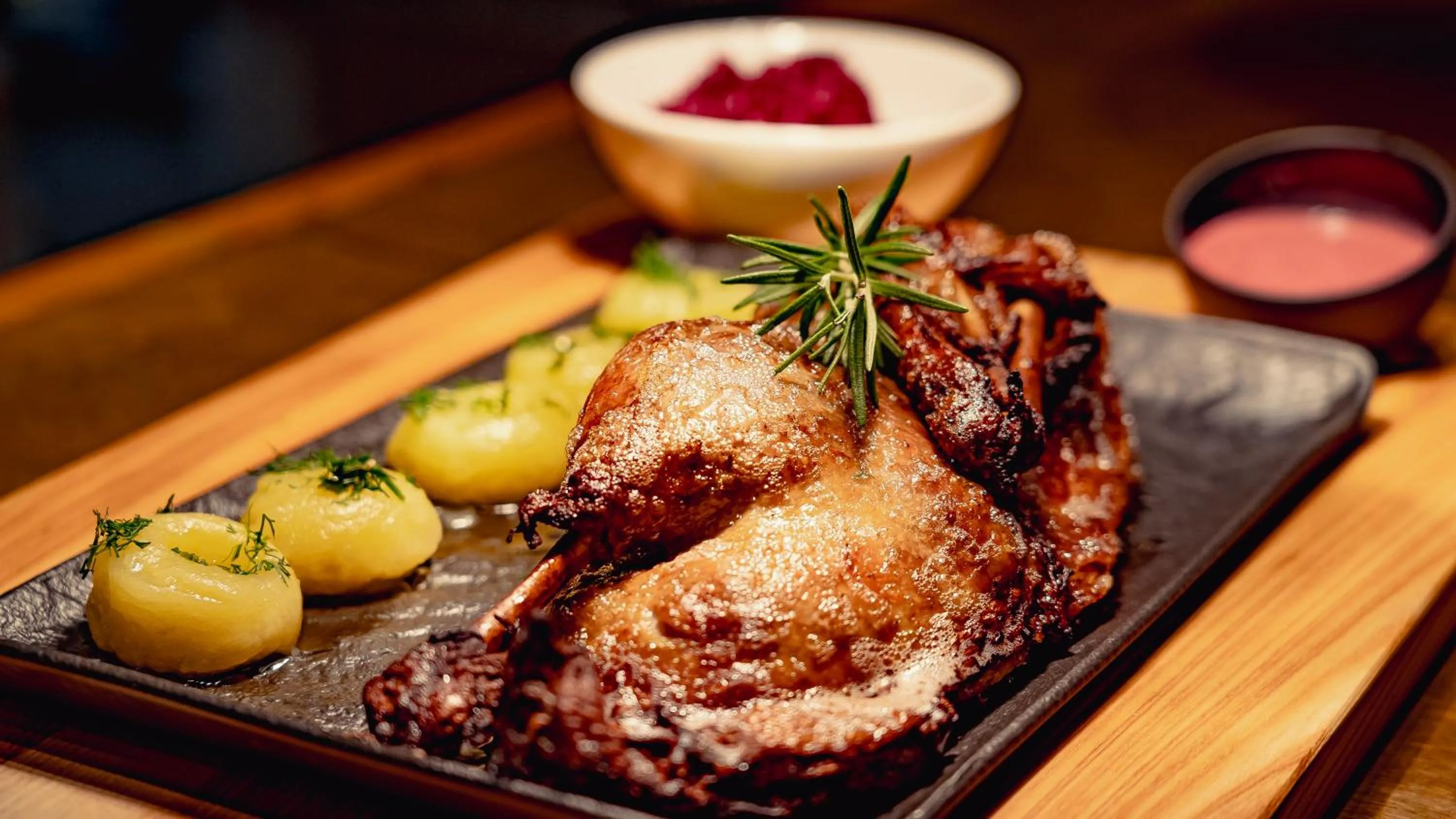 Restaurant/places to eat in Mountain Diamond Resort