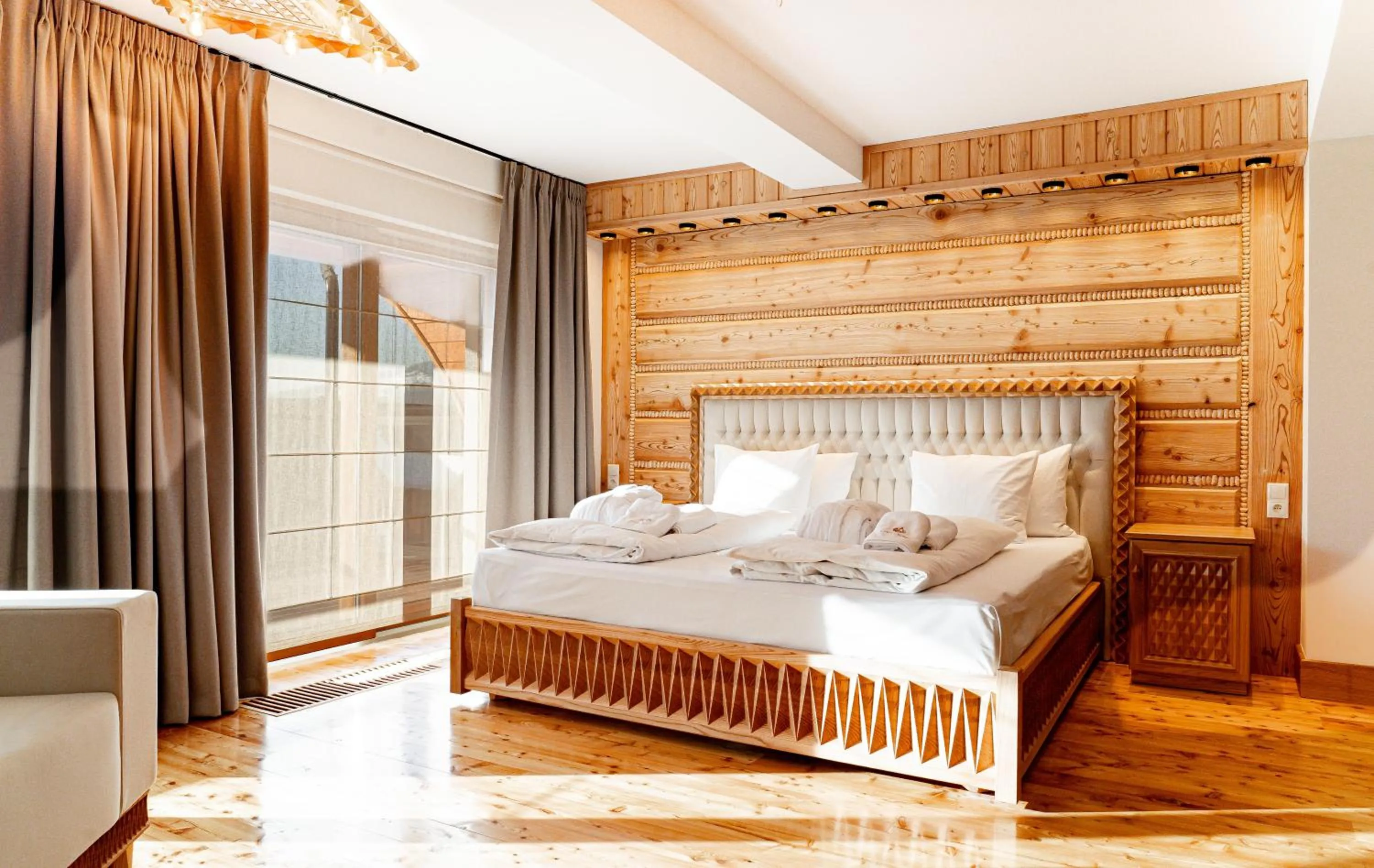 Bed in Mountain Diamond Resort