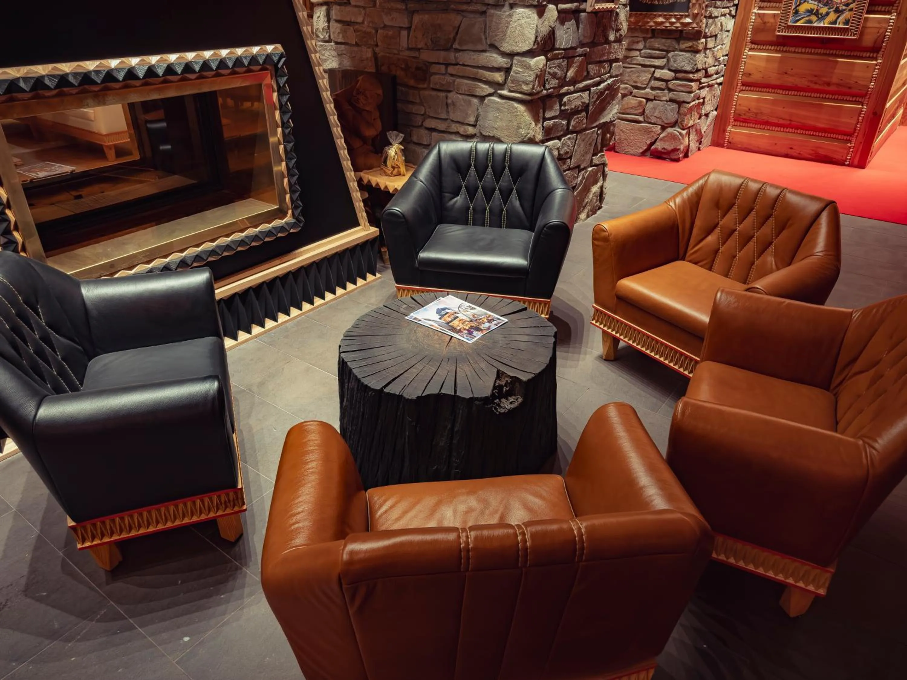 Seating area in Mountain Diamond Resort