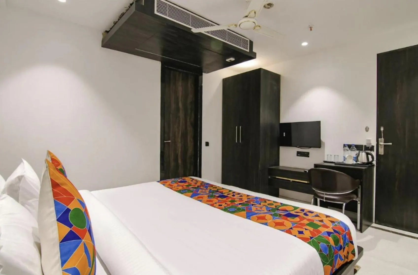 Bed in Hotel GreySky Karkardooma AnandVihar New Delhi
