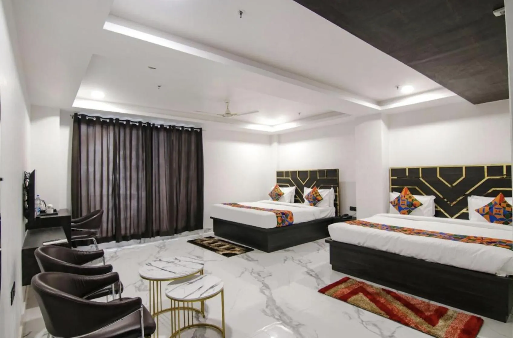 Bed in Hotel GreySky Karkardooma AnandVihar New Delhi