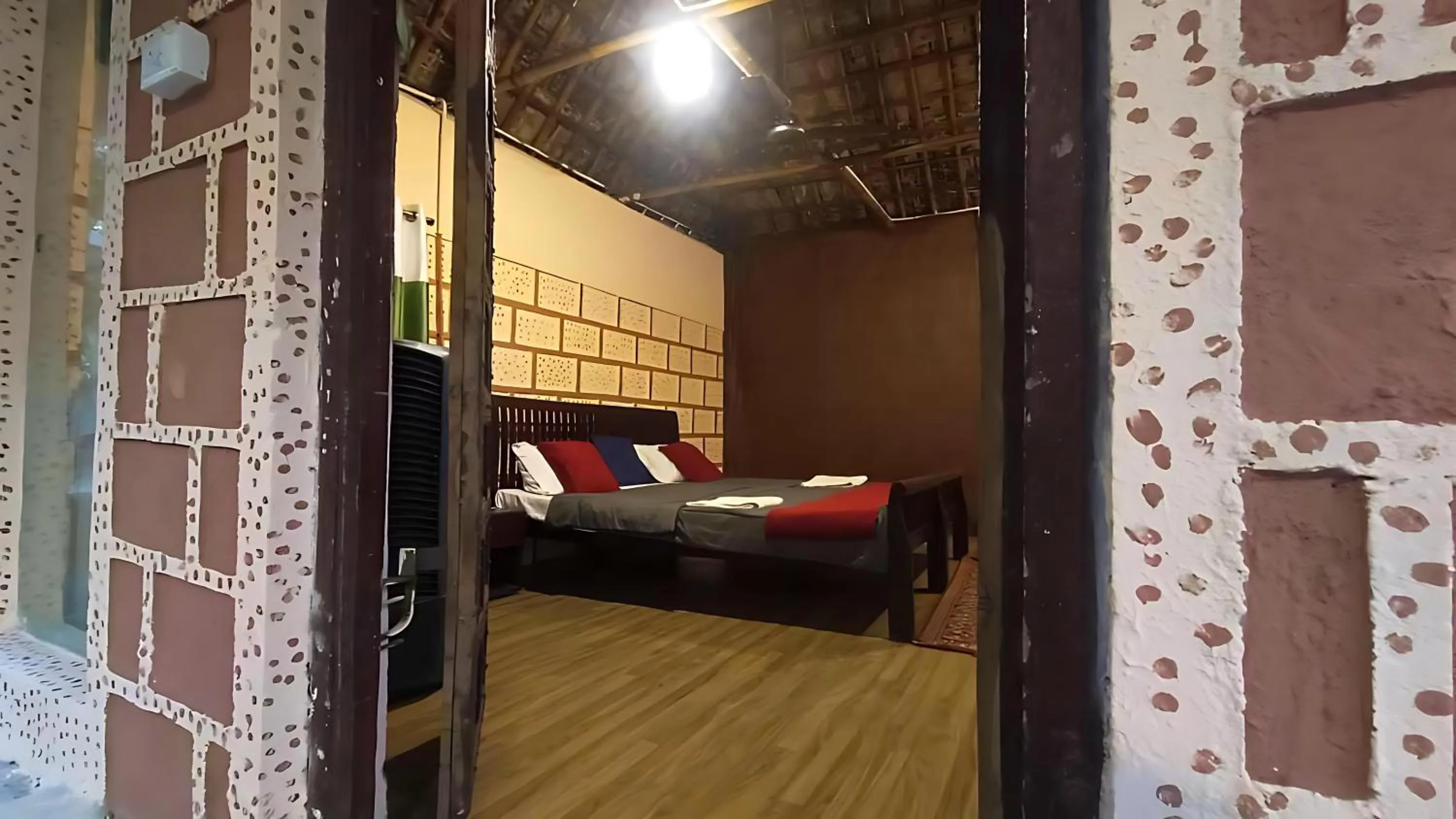 Photo of the whole room, Bed in Brook Ville