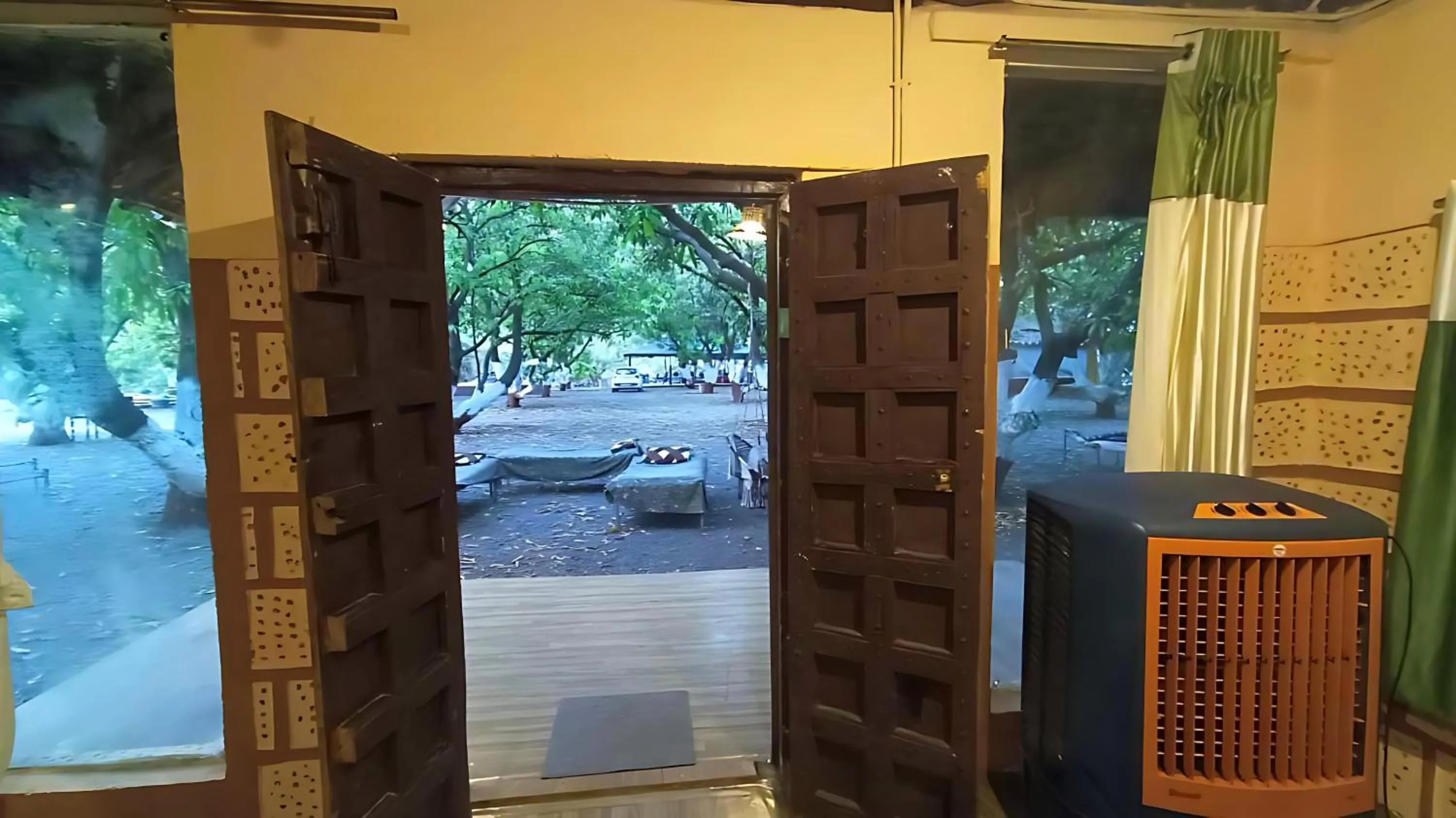 Facade/entrance in Brook Ville