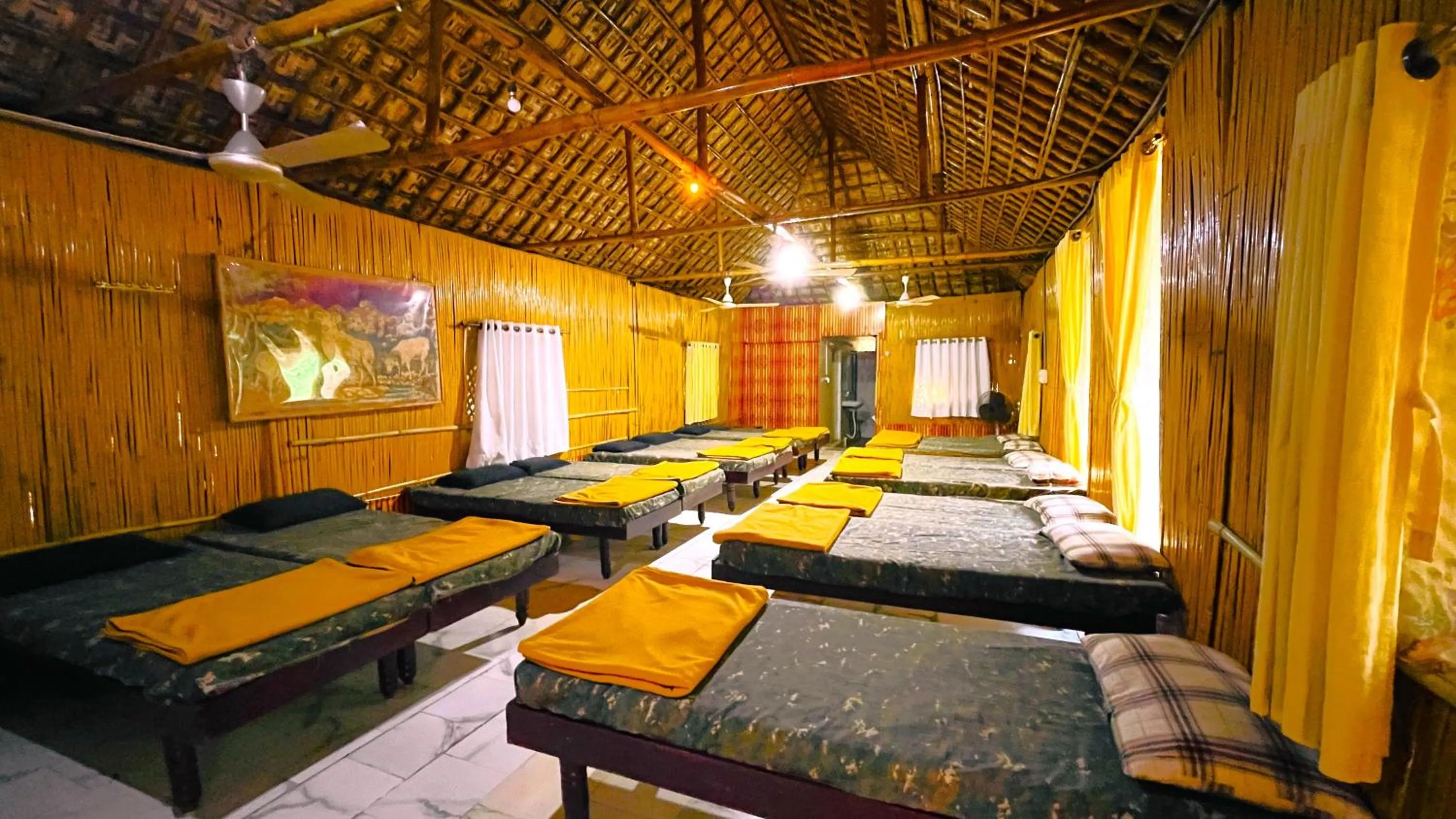 Photo of the whole room, Bed in Brook Ville